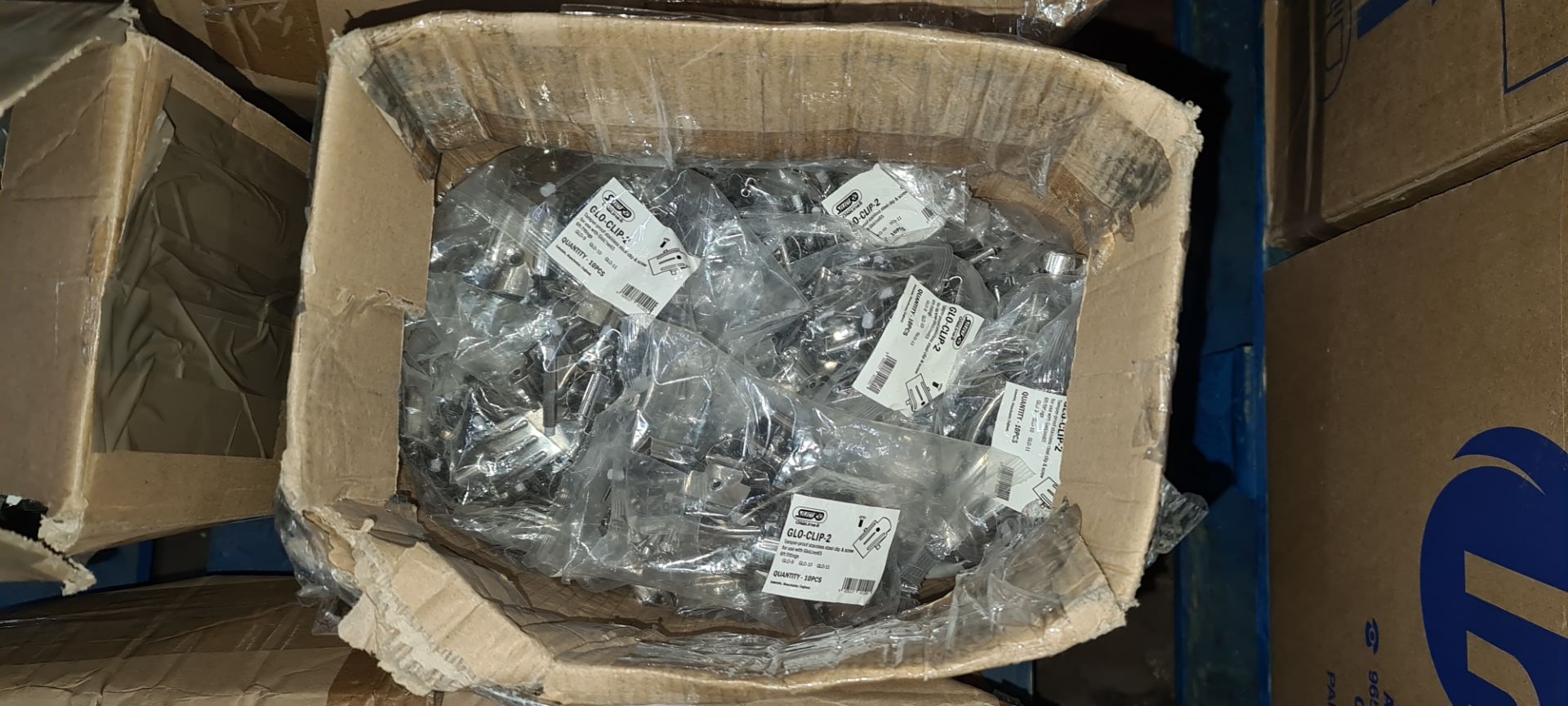 Approximately 48 bags of Glo Clip 2 (for use with 6' fittings model no. GLO-9, GLO-10 & GLO-11). Ea