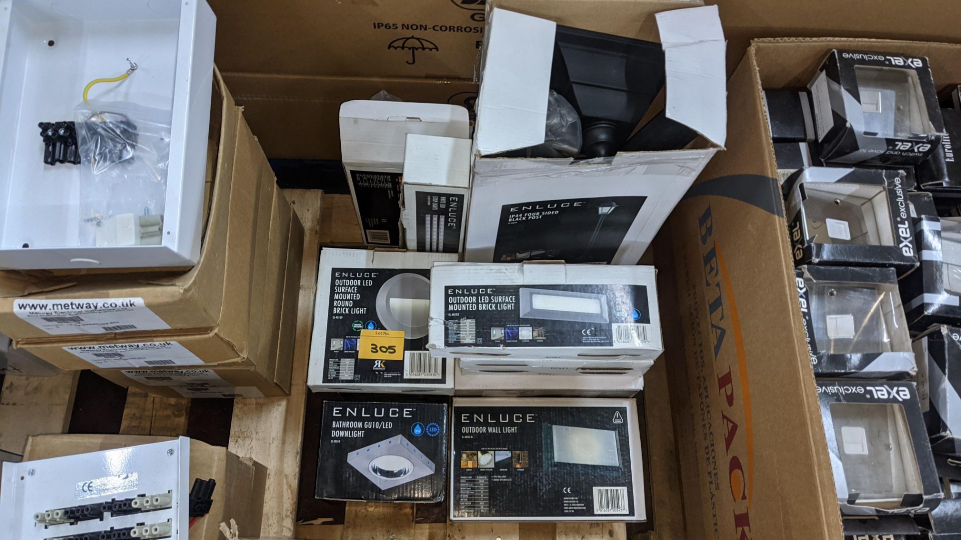 Quantity of Enluce assorted lighting products