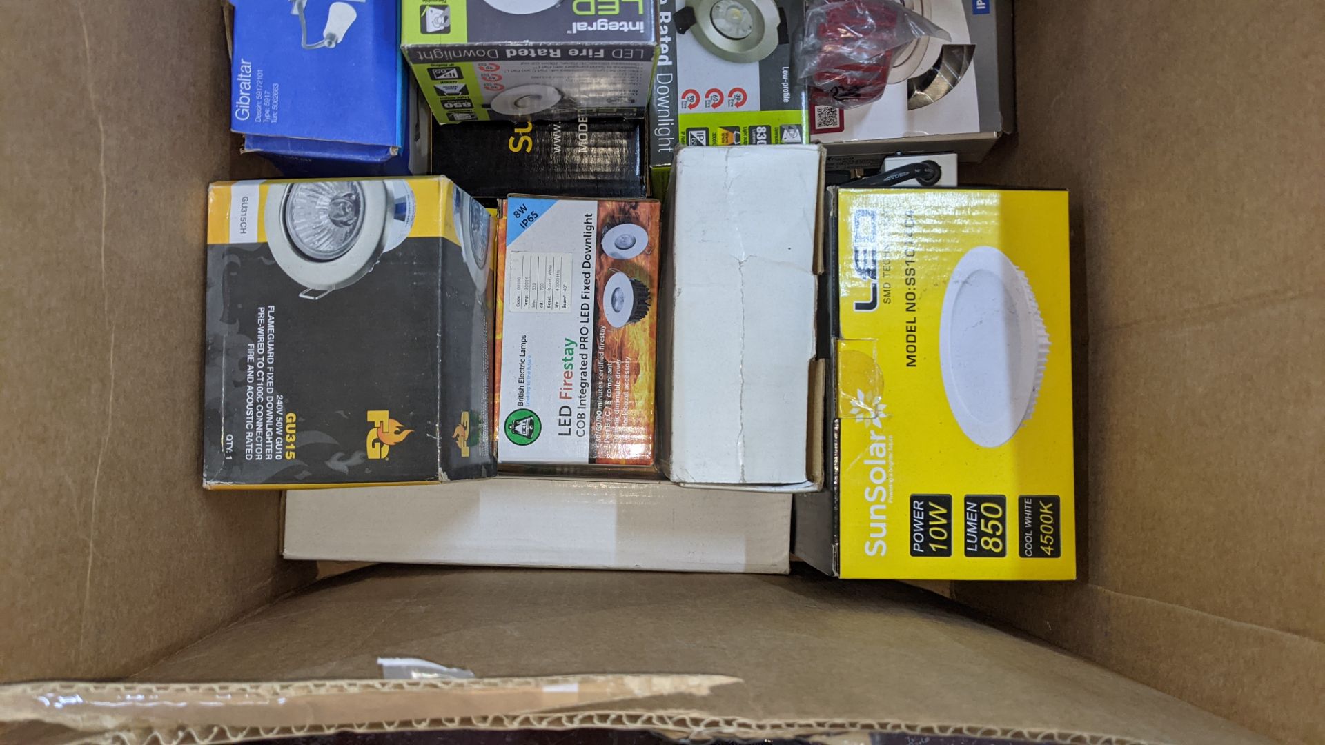 Box of assorted downlights & spotlights - Image 3 of 5