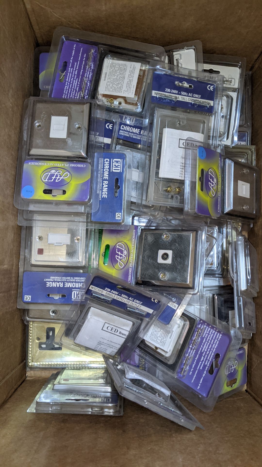 Box of assorted CED sockets & switches - Image 4 of 4