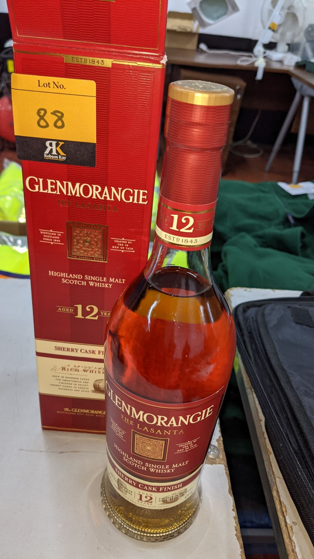 Glenmorangie The Lasanta 12 year old Highland Single Malt Spicy & Rich Sherry Cask Finish Scotch Whi - Image 6 of 6