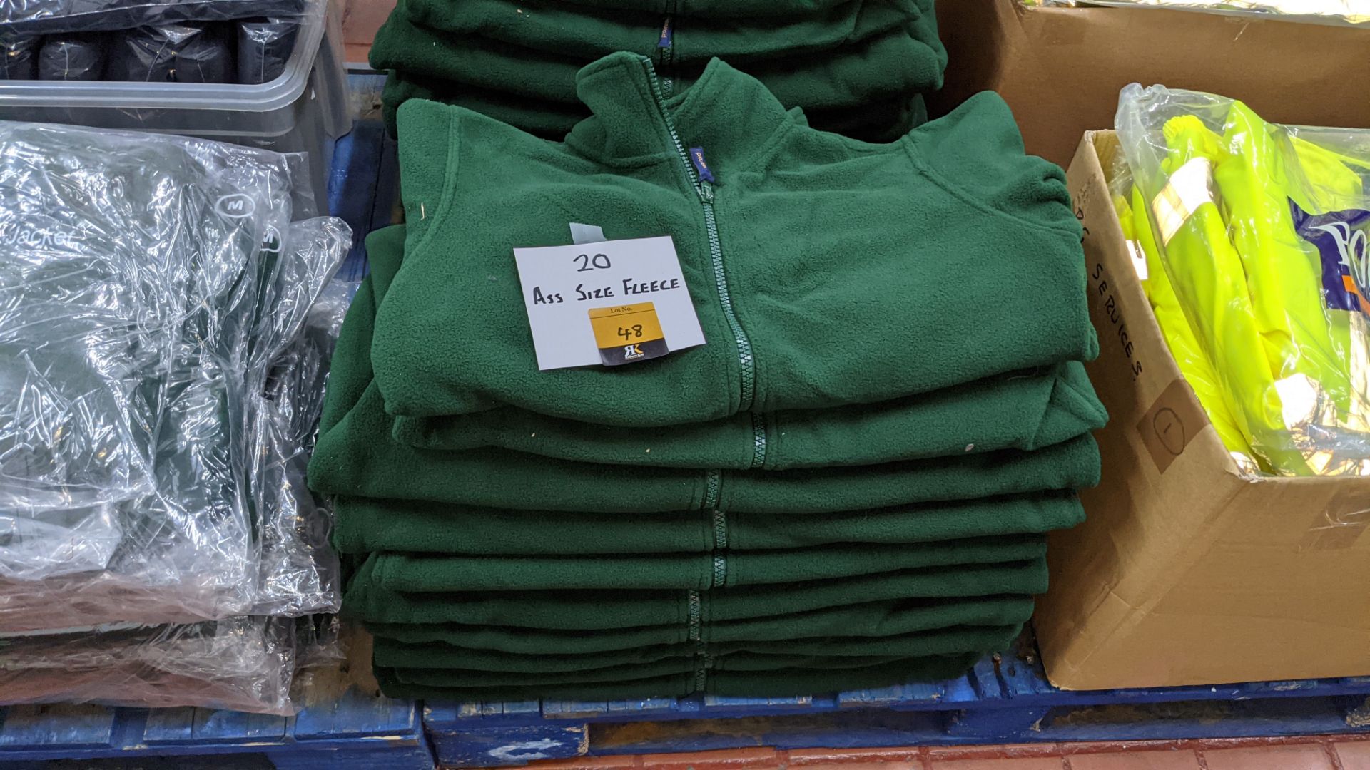 20 off Prouneek Premium green fleece full zip jackets in assorted sizes - Image 6 of 8