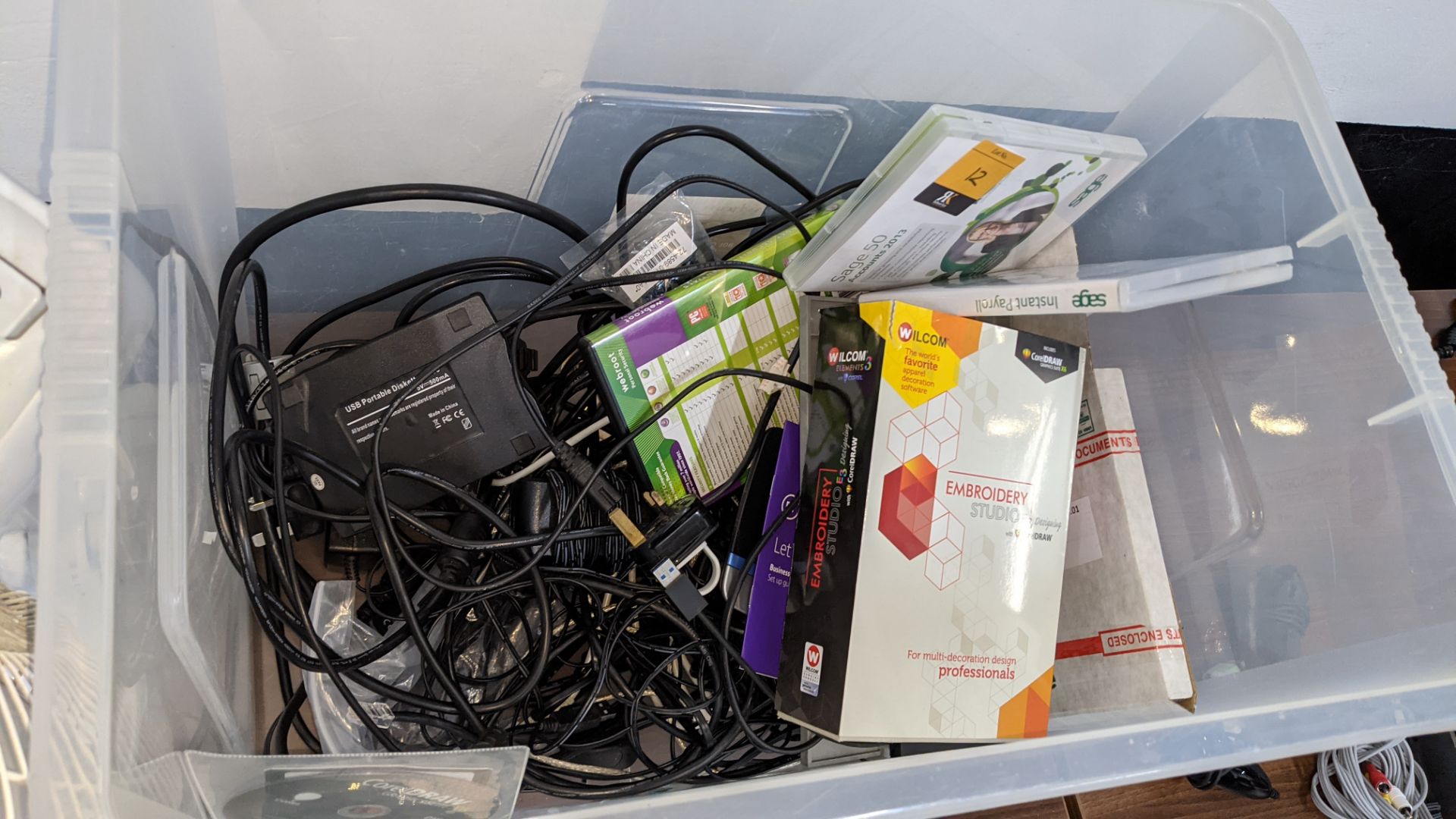 Quantity of assorted computer software cables, ancillaries, networking items & more, plus first aid - Image 9 of 10