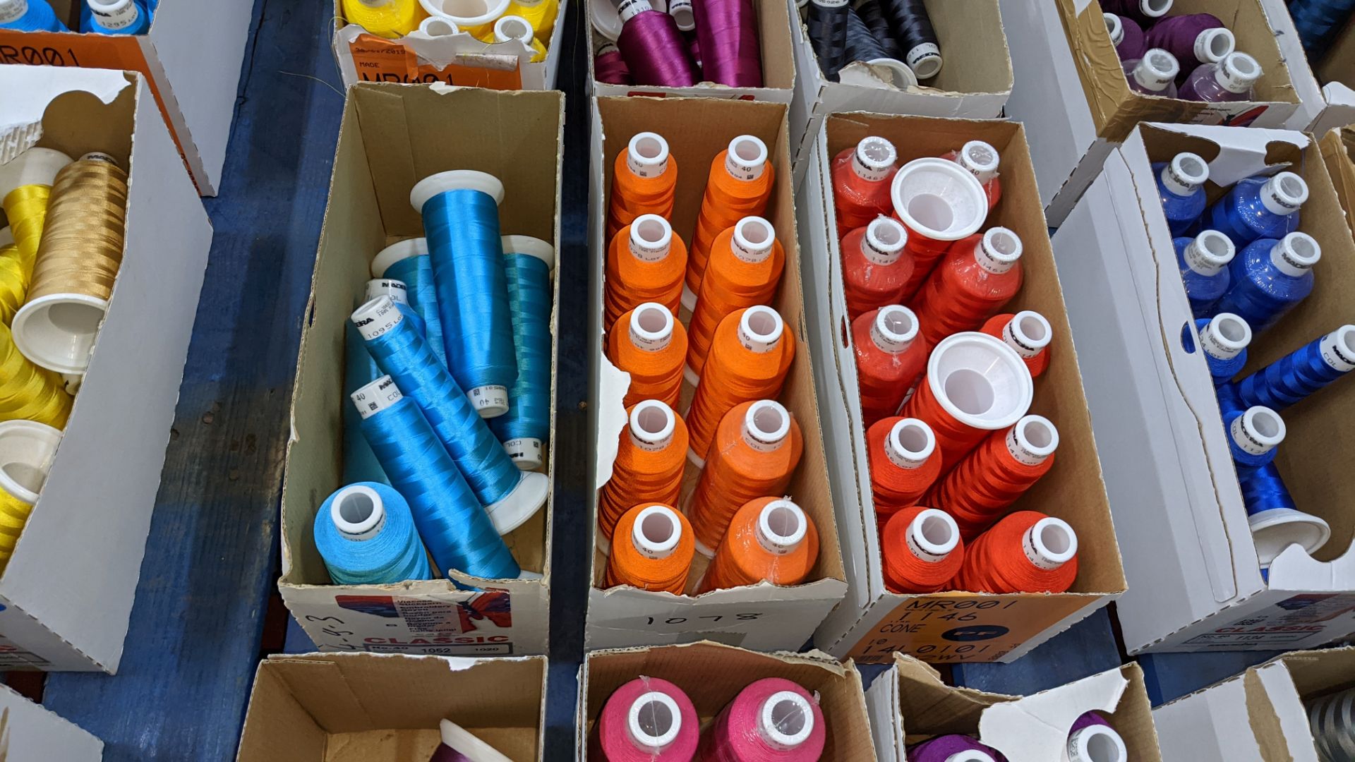 9 cartons of embroidery thread - Image 4 of 5