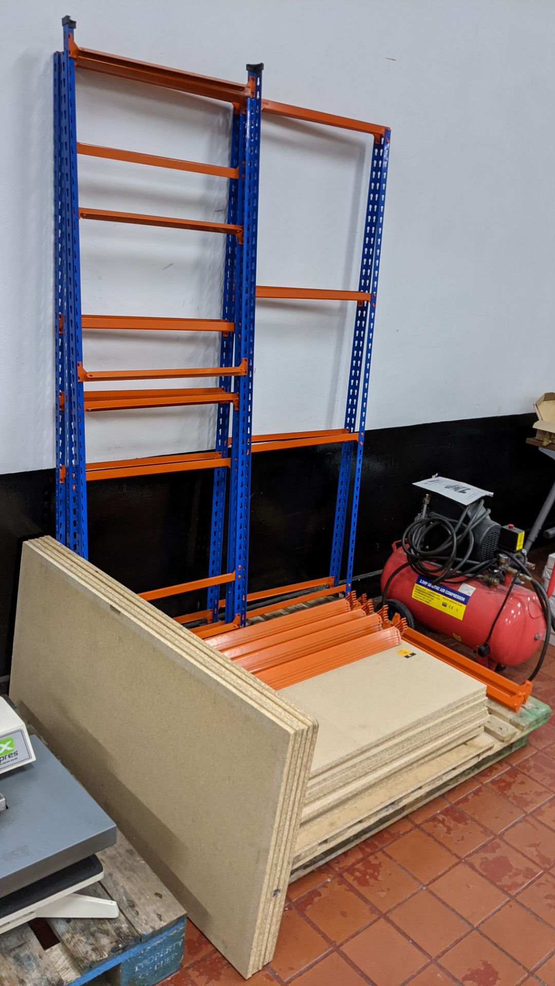 Quantity of blue & orange bolt-free racking comprising 6 uprights, approx. 16 shelves & a quantity o - Image 7 of 7