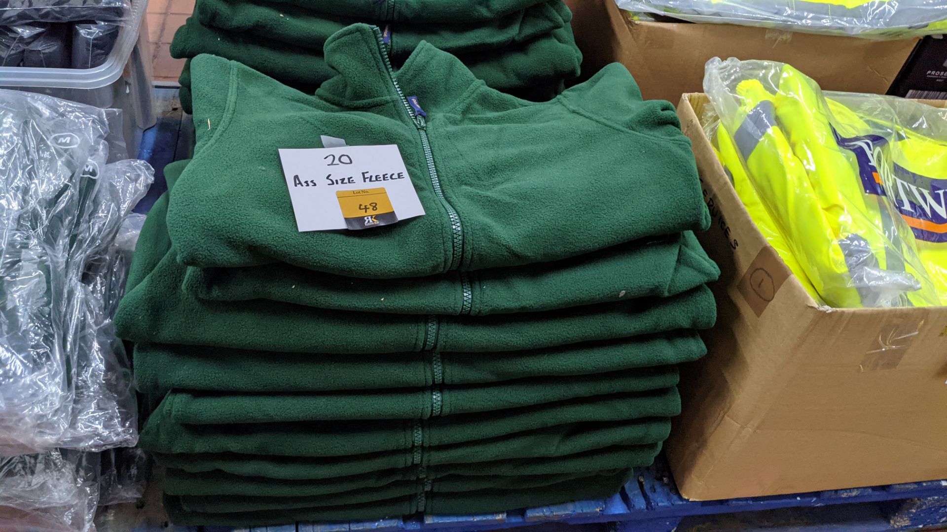 20 off Prouneek Premium green fleece full zip jackets in assorted sizes - Image 3 of 8