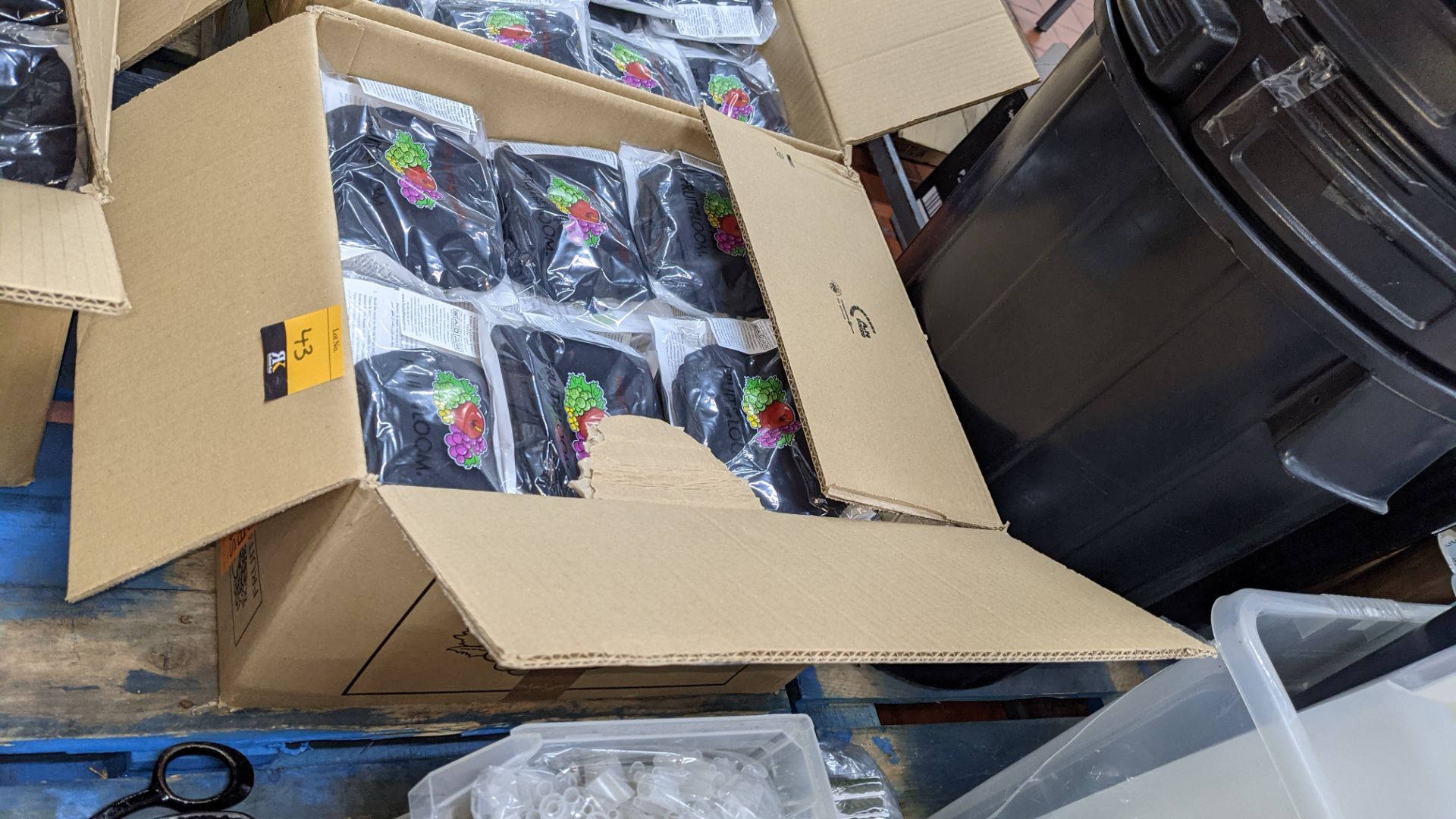 Large box of Fruit of the Loom adult face masks. The masks are 100% cotton, with 5 face masks in a p - Image 2 of 4