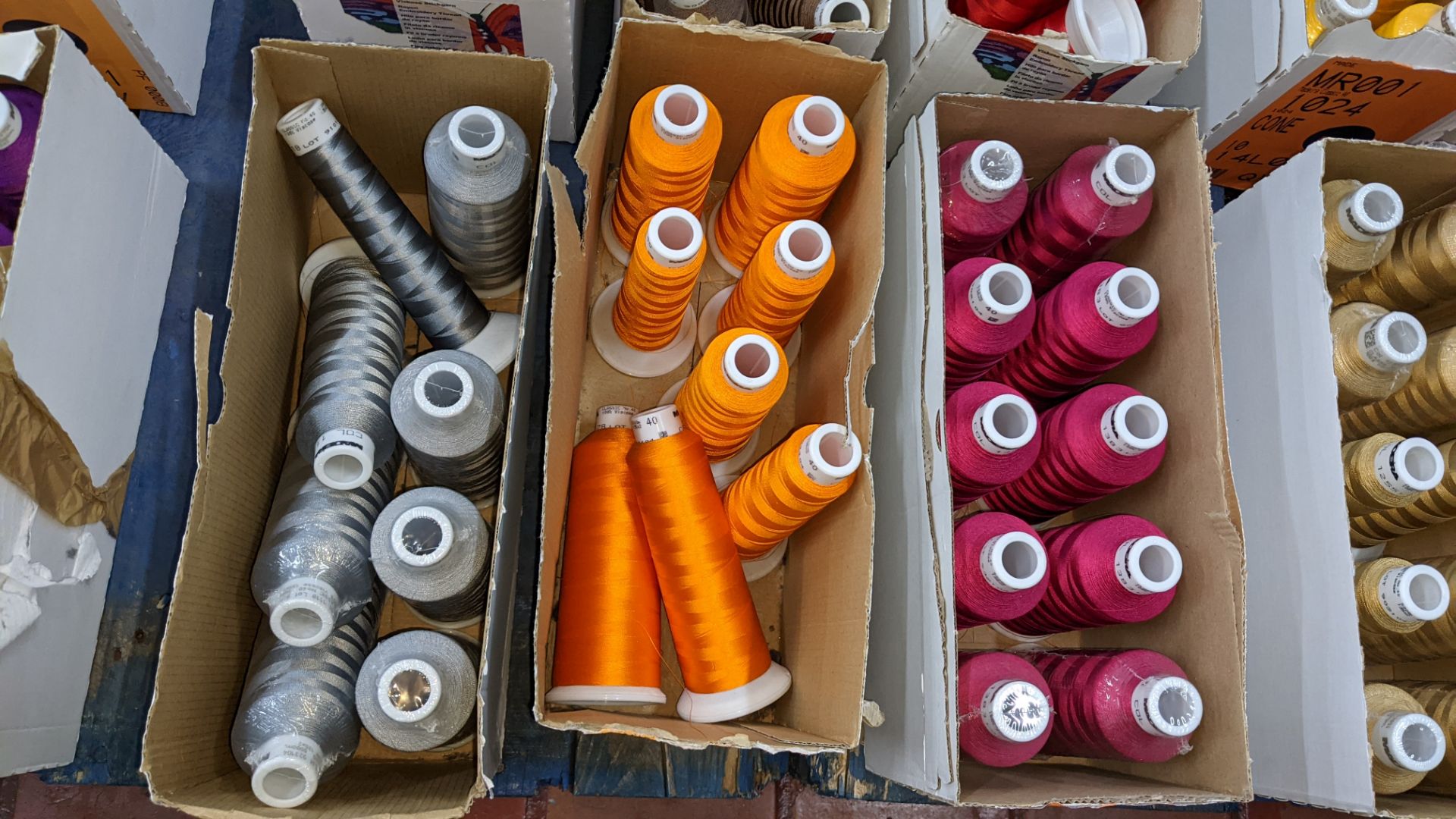 9 cartons of embroidery thread - Image 3 of 5