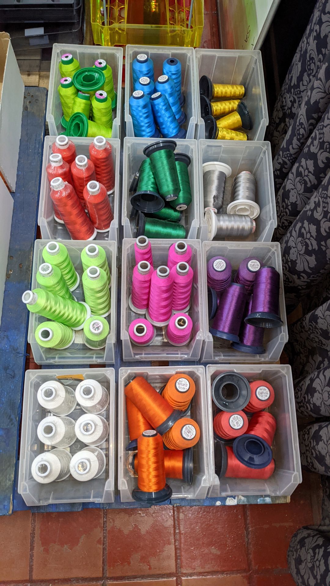 12 storage bins & their contents of embroidery thread - Image 2 of 6