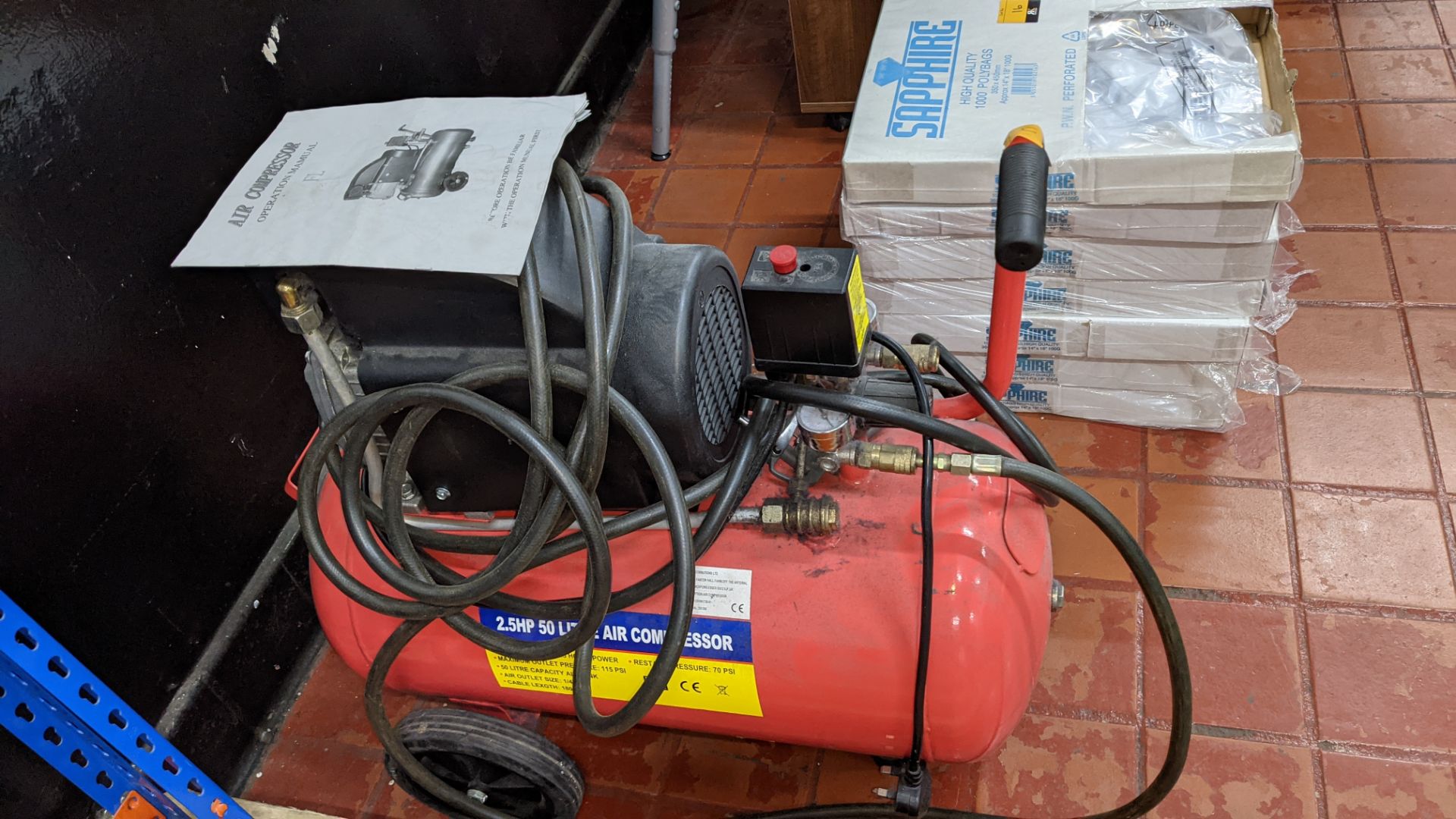 Portable air compressor, 2.5hp, 50 litre - Image 6 of 6