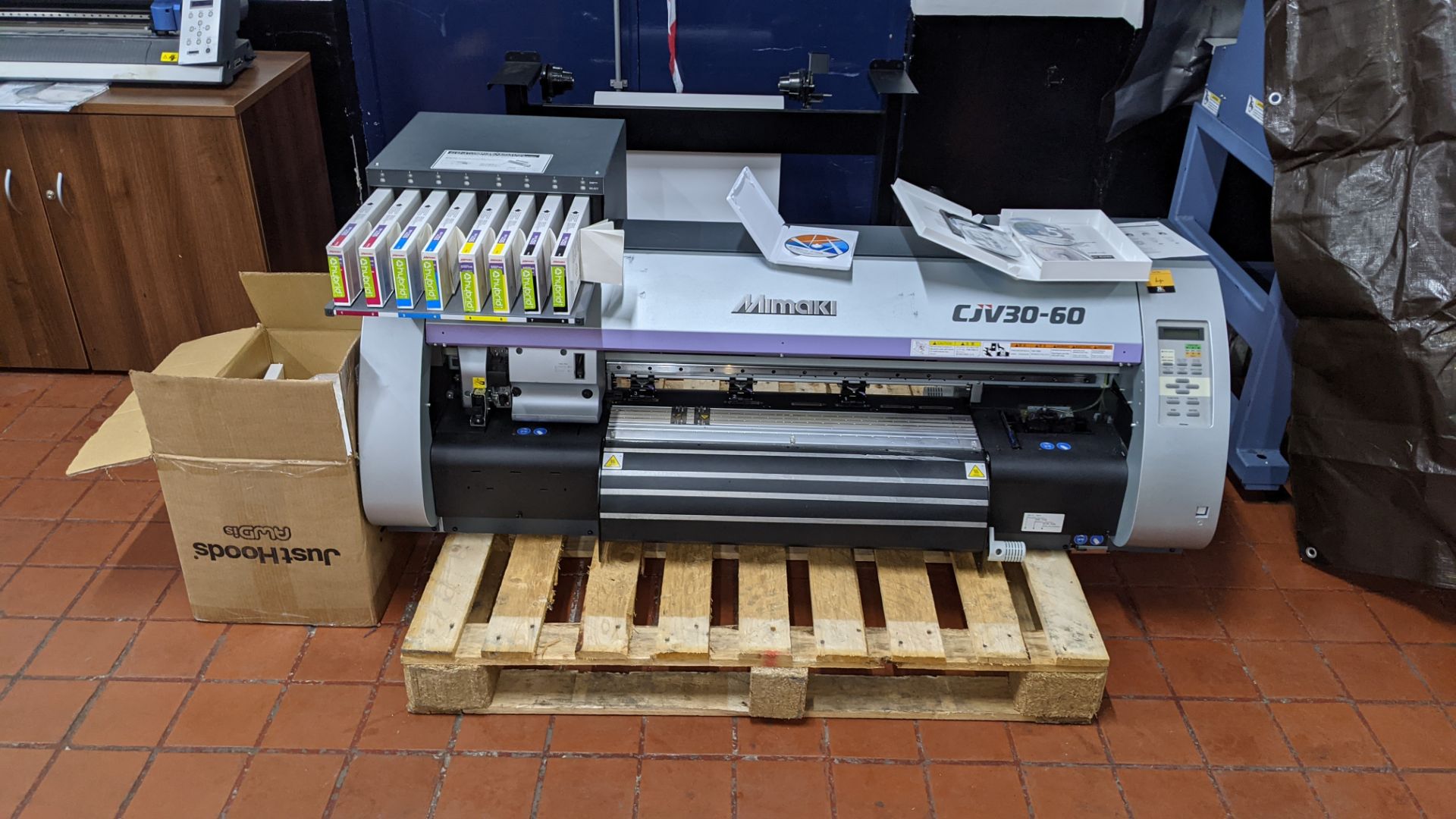 Mimaki model CJV30-60 Print & Cut Eco Solvent Printer. - Image 14 of 14