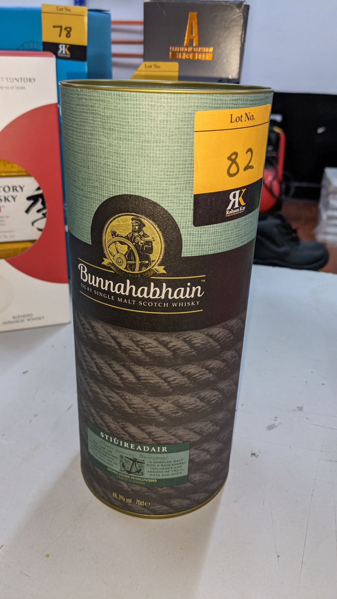 Bunnahabhain Islay Stiuireadair Single Malt Scotch Whisky - 1 off 70cl bottle in gift box. Sold unde - Image 4 of 6