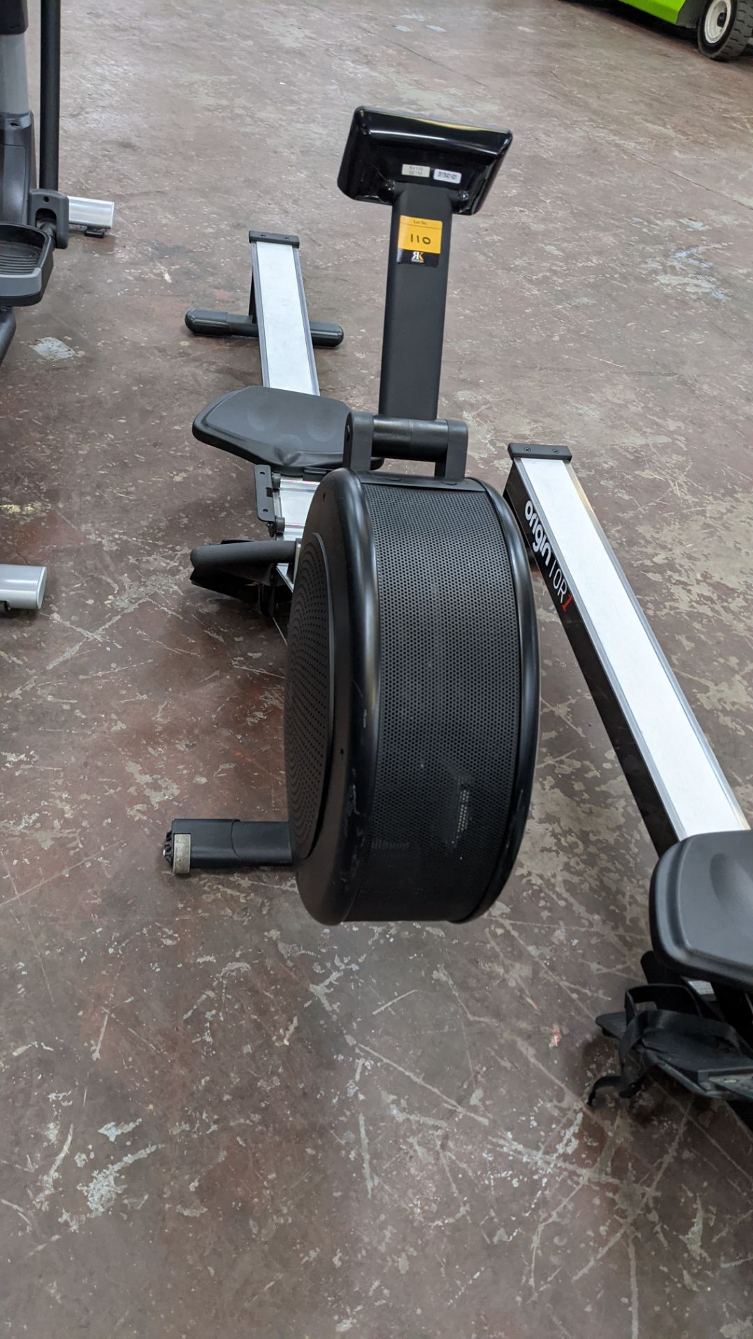 Origin model OR1 Rowing Machine. This machine incorporates a bright LCD display with pre-set workout - Image 10 of 12