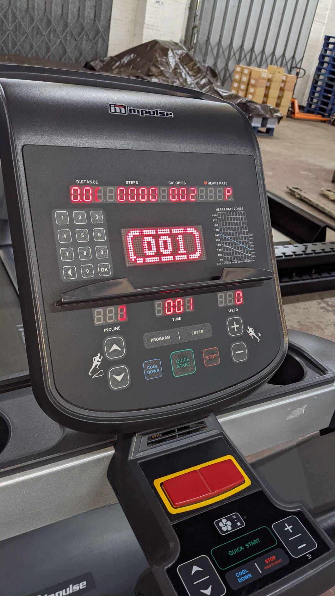 Impulse RT500H Treadmill, max. incline 15°, wide running surface of 22". Low step height 8.5". Weigh - Image 6 of 14