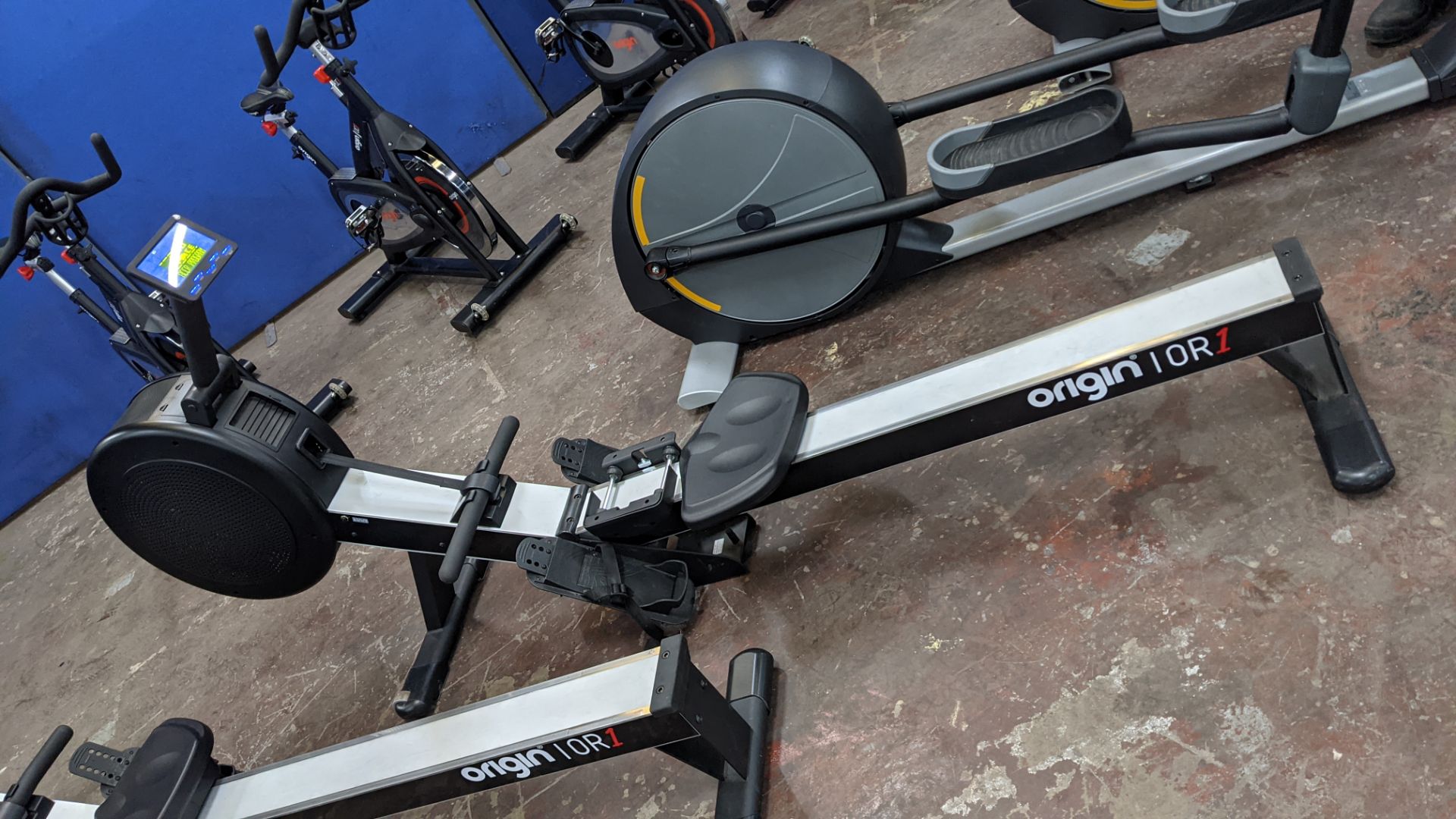 Origin model OR1 Rowing Machine. This machine incorporates a bright LCD display with pre-set workout - Image 3 of 12