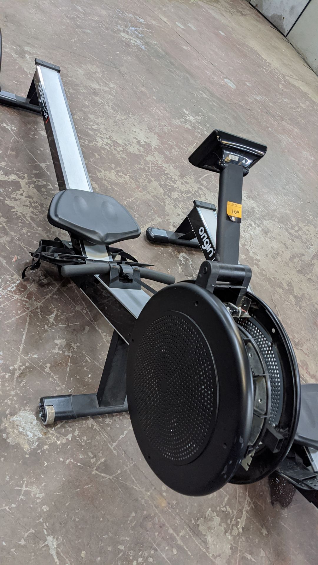 Origin model OR1 Rowing Machine. This machine incorporates a bright LCD display with pre-set workout - Image 14 of 17