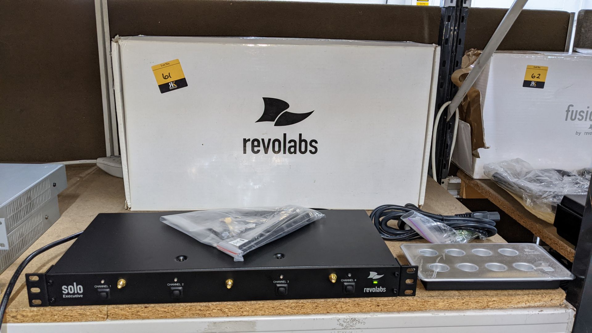 Revolabs Solo executive wireless microphone base station. NB lots 73 & 74 consist of Revolabs Solo