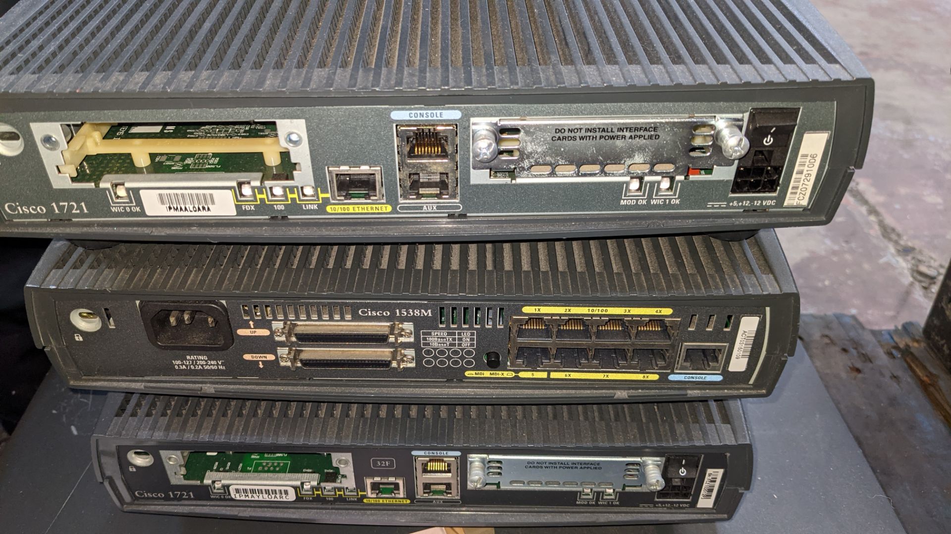 5 assorted Cisco switches, routers & similar - Image 5 of 7