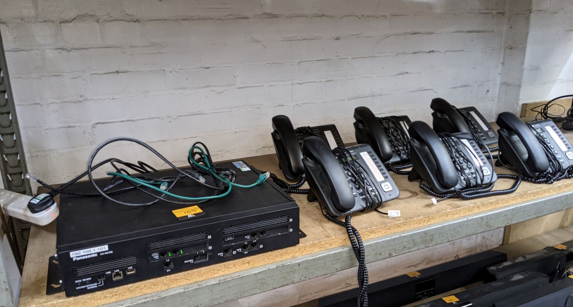 Panasonic phone system comprising KX-NS700 phone system plus 6 handsets - Image 2 of 12