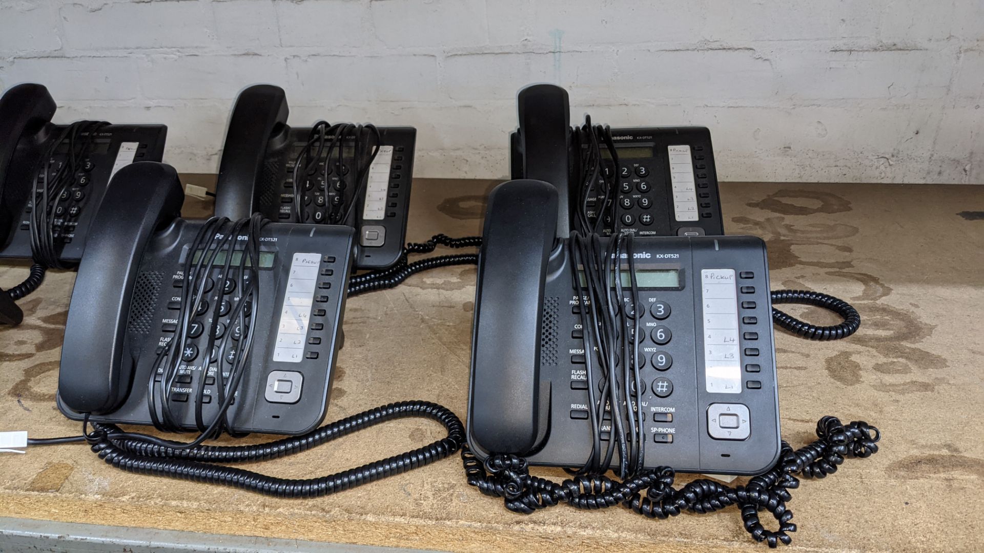 Panasonic phone system comprising KX-NS700 phone system plus 6 handsets - Image 10 of 12