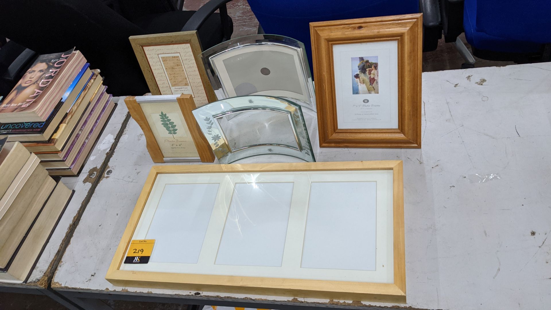 6 off assorted picture frames - Image 8 of 8