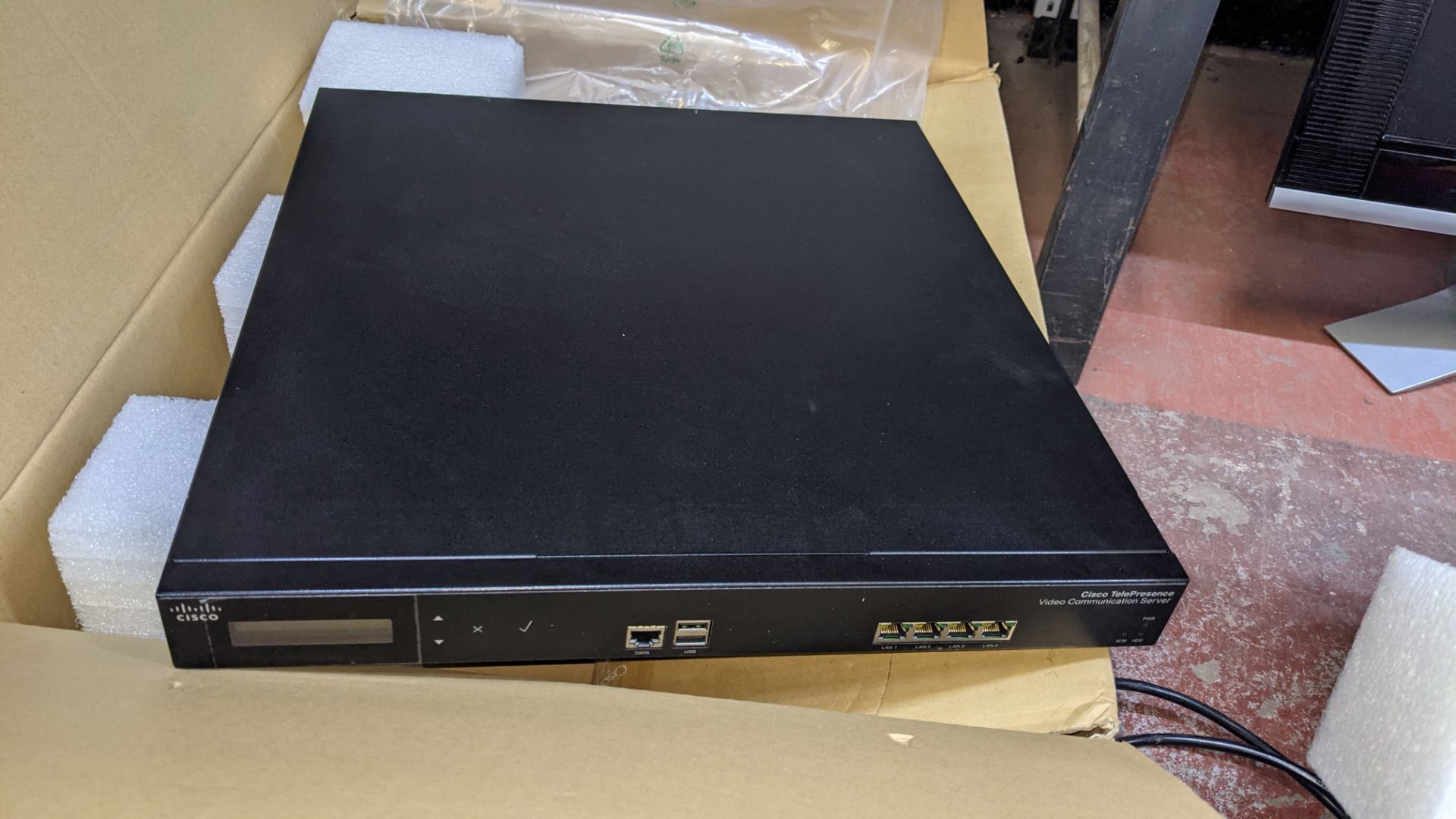 Cisco TelePresence video communication server - Image 7 of 11