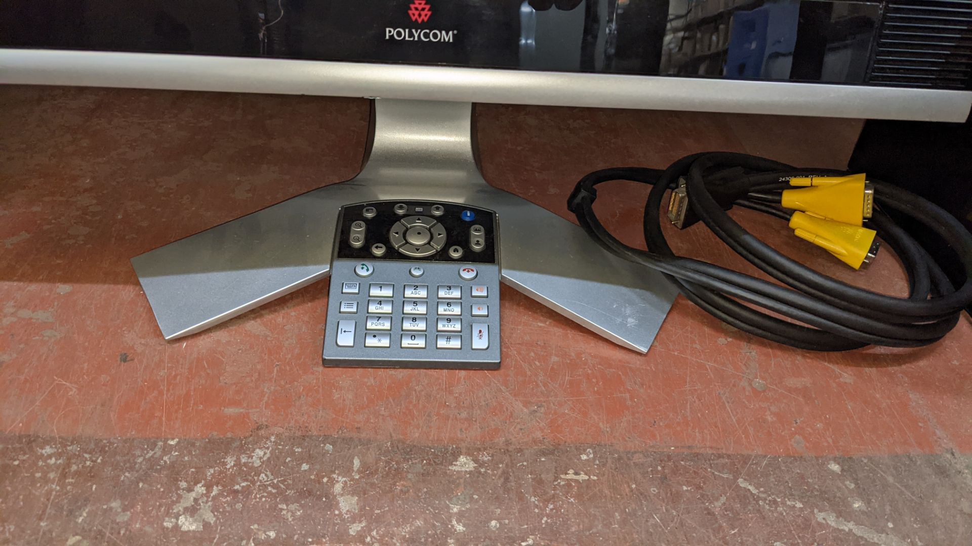 Polycom HDX 4000 video conferencing system including Polycom monitor. NB scratches to screen surfac - Image 9 of 16