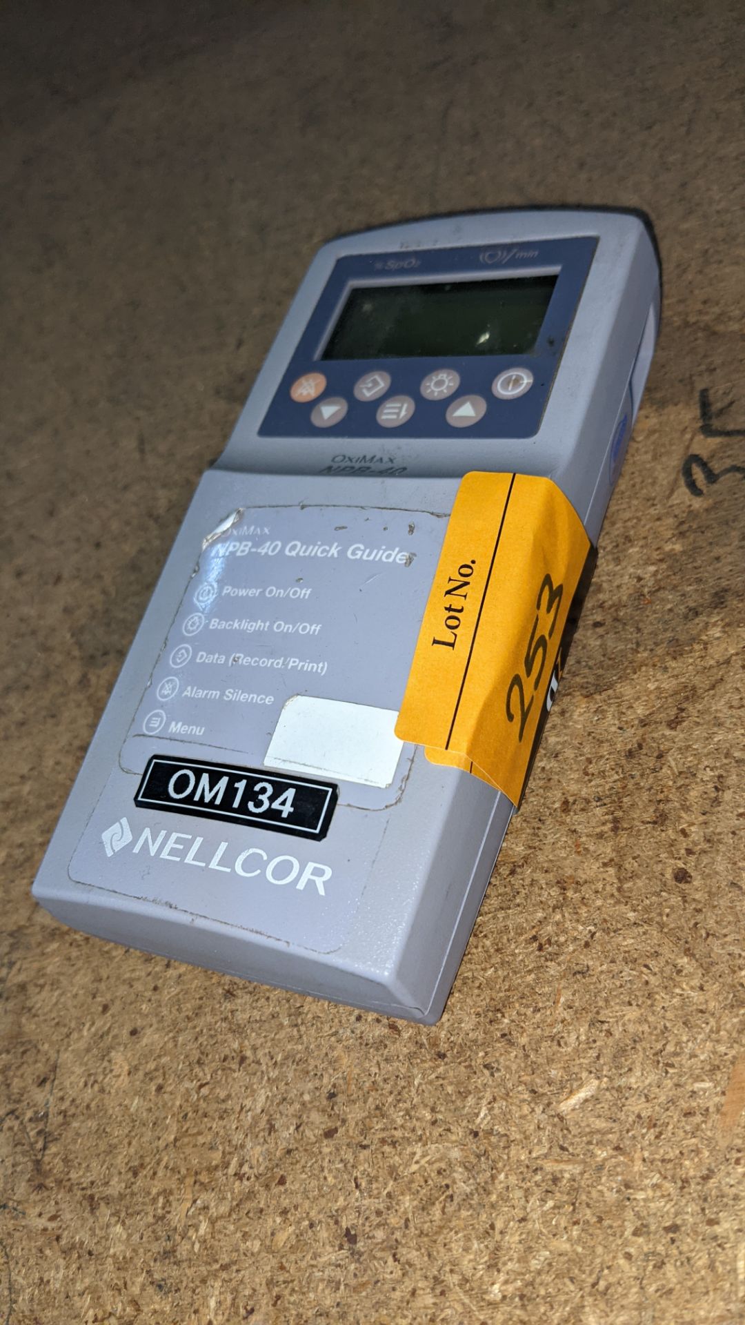 Nellcore Oximax model NPB-40 handheld pulse oximeter