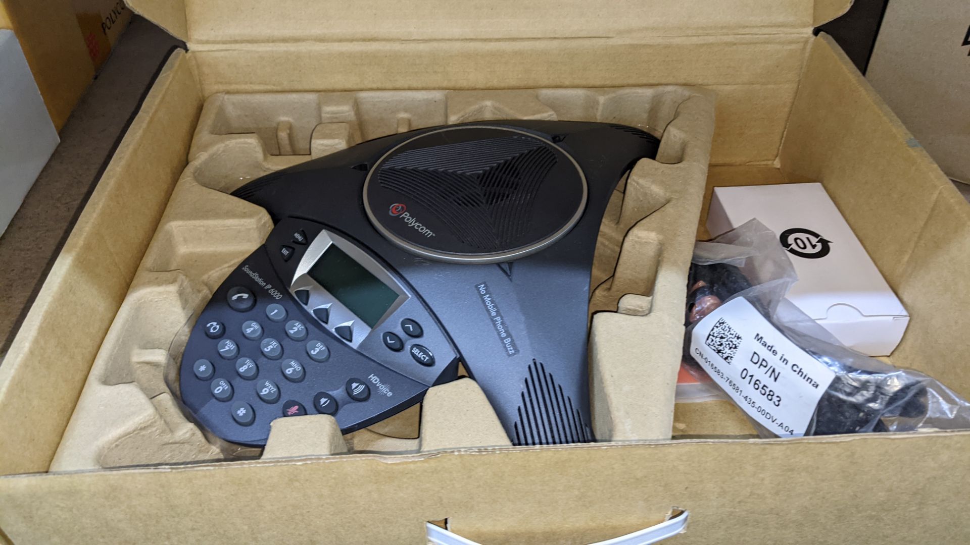 Polycom Full Duplex IP conference phone model SoundStation IP6000 - Image 6 of 6