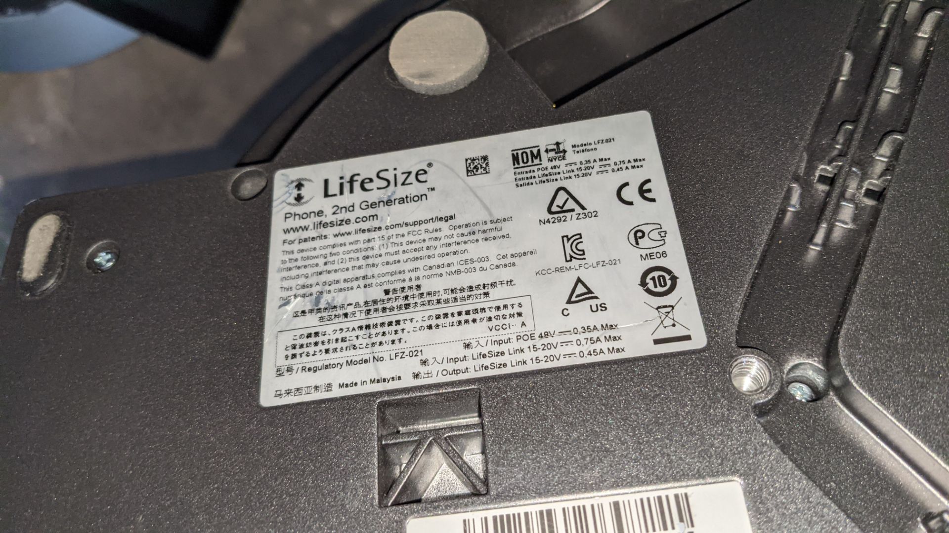 4 off LifeSize LFZ-021 second generation telephones. NB lots 46 - 47, 53 - 57 & 88 all consist of L - Image 10 of 14