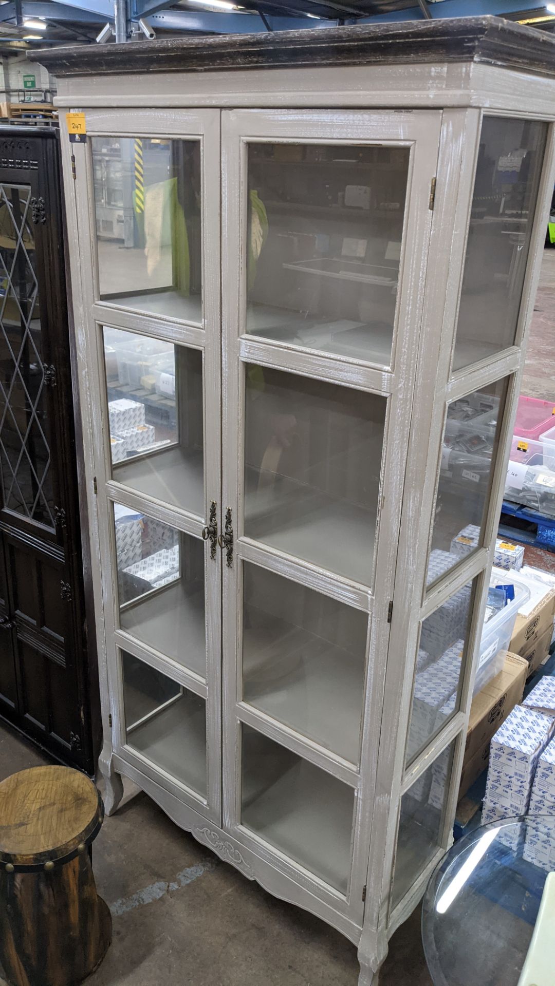 Display cabinet with max dimensions circa 900mm x 360mm x 1800mm