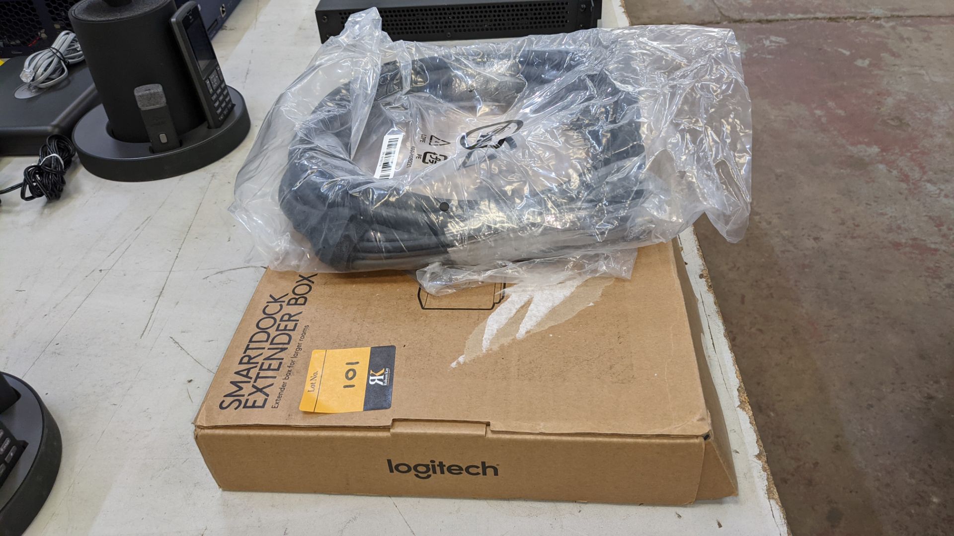 Logitech extender system - Image 9 of 11