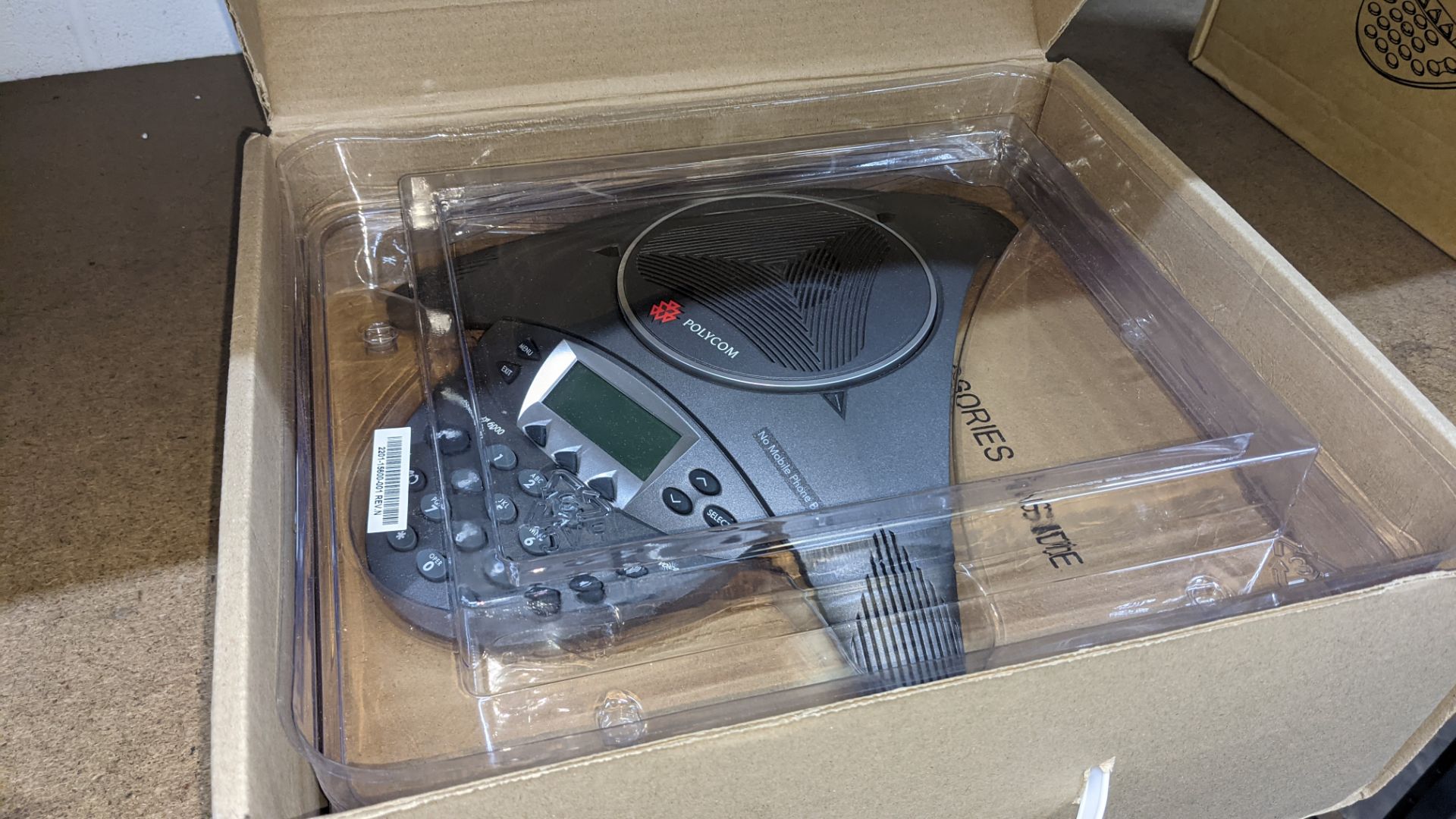 Polycom Full Duplex IP conference phone model SoundStation IP6000 - Image 6 of 8