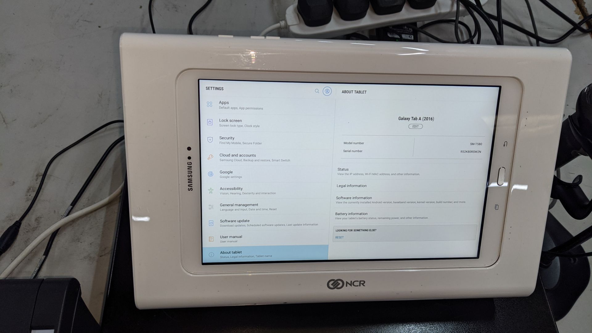 NCR Silver Quantum QR1000 point of sale terminal comprising Samsung tablet, terminal to hold the Sam - Image 3 of 12