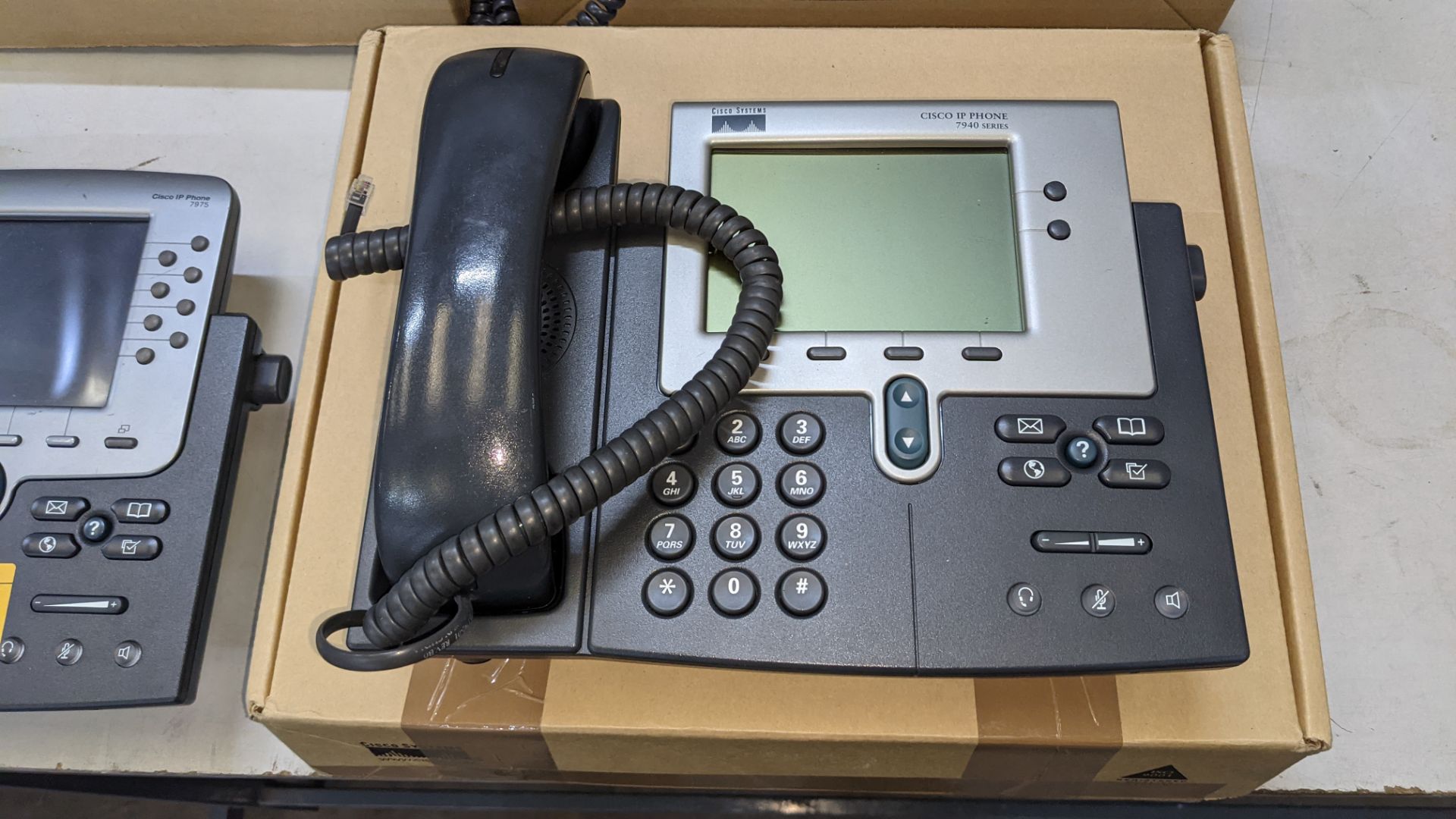 4 off assorted Cisco IP phones - Image 5 of 11