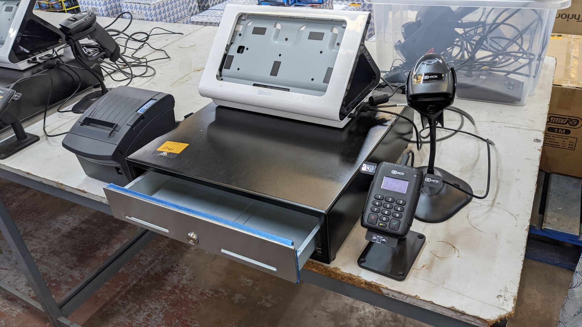 NCR Silver Quantum QR1000 point of sale terminal: this lot does not include the required Samsung ta - Image 5 of 7