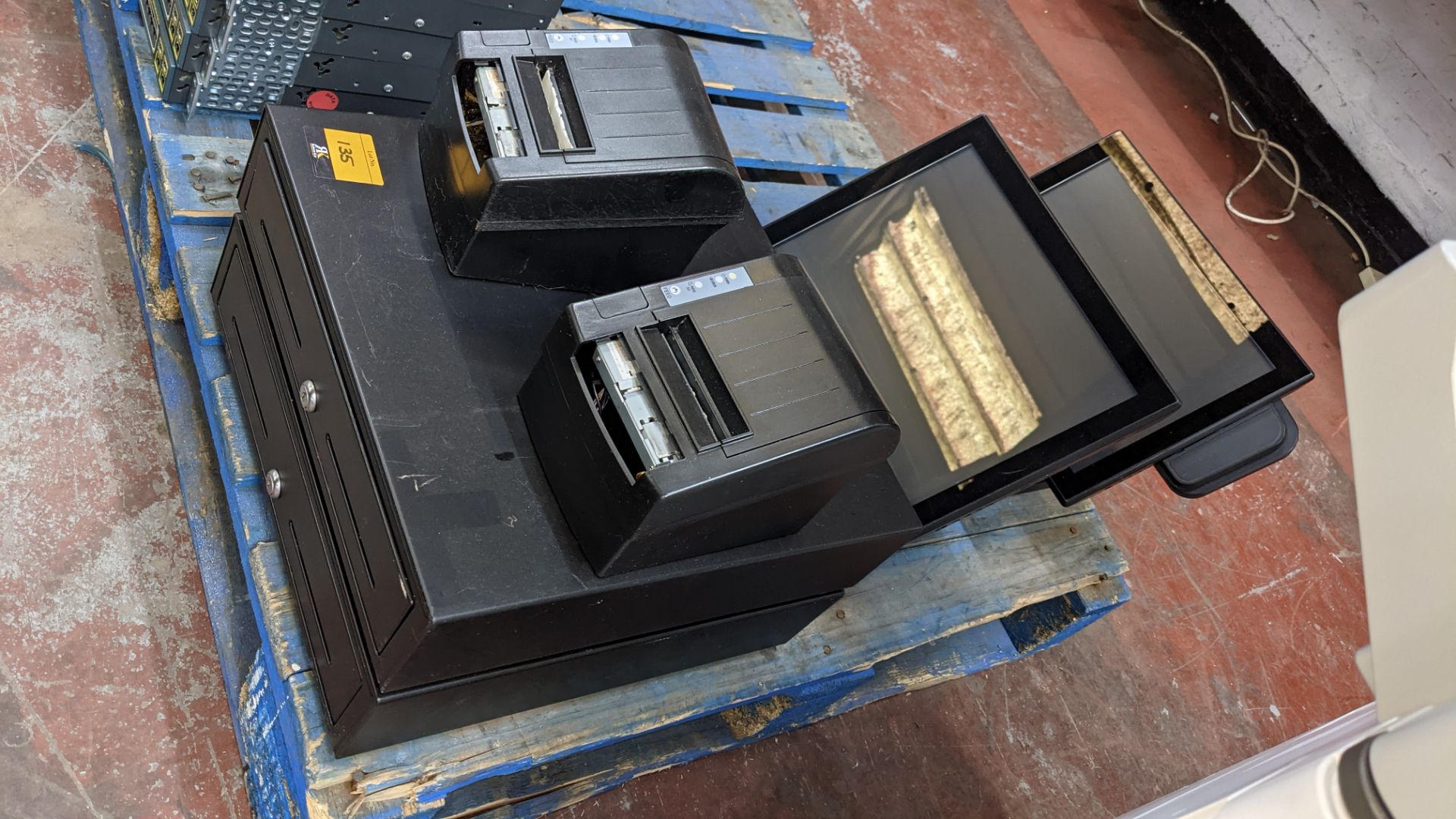 EPOS equipment comprising 2 off EPOSNOW model C15 touchscreen terminals, 2 off cash drawers & 2 off - Image 7 of 16