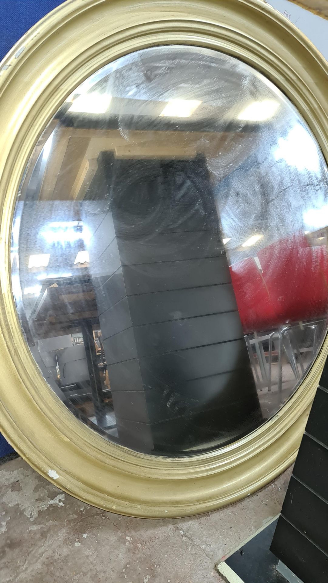 Large gilt framed round bevelled mirror, diameter including frame approximately 1200mm - Image 2 of 2