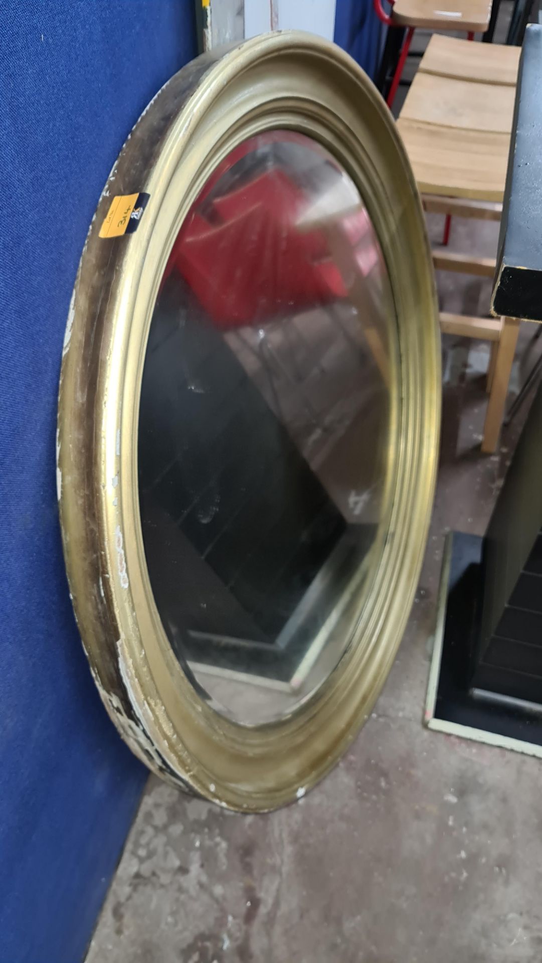 Large gilt framed round bevelled mirror, diameter including frame approximately 1200mm