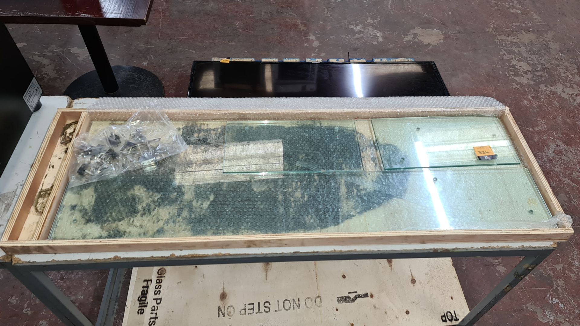 Glass panels, brackets & fixings to make up a counter top display unit - Image 3 of 3