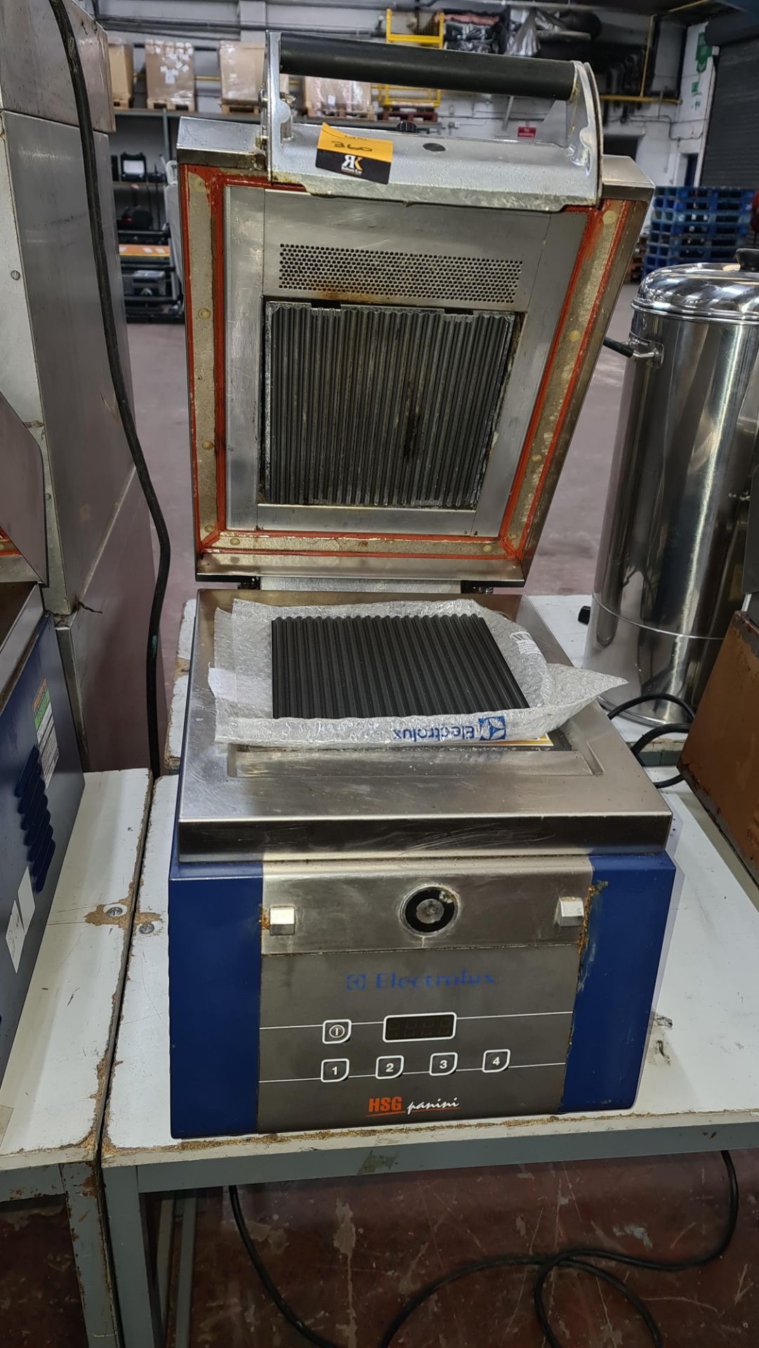 Electrolux HSG panini machine model HSPP