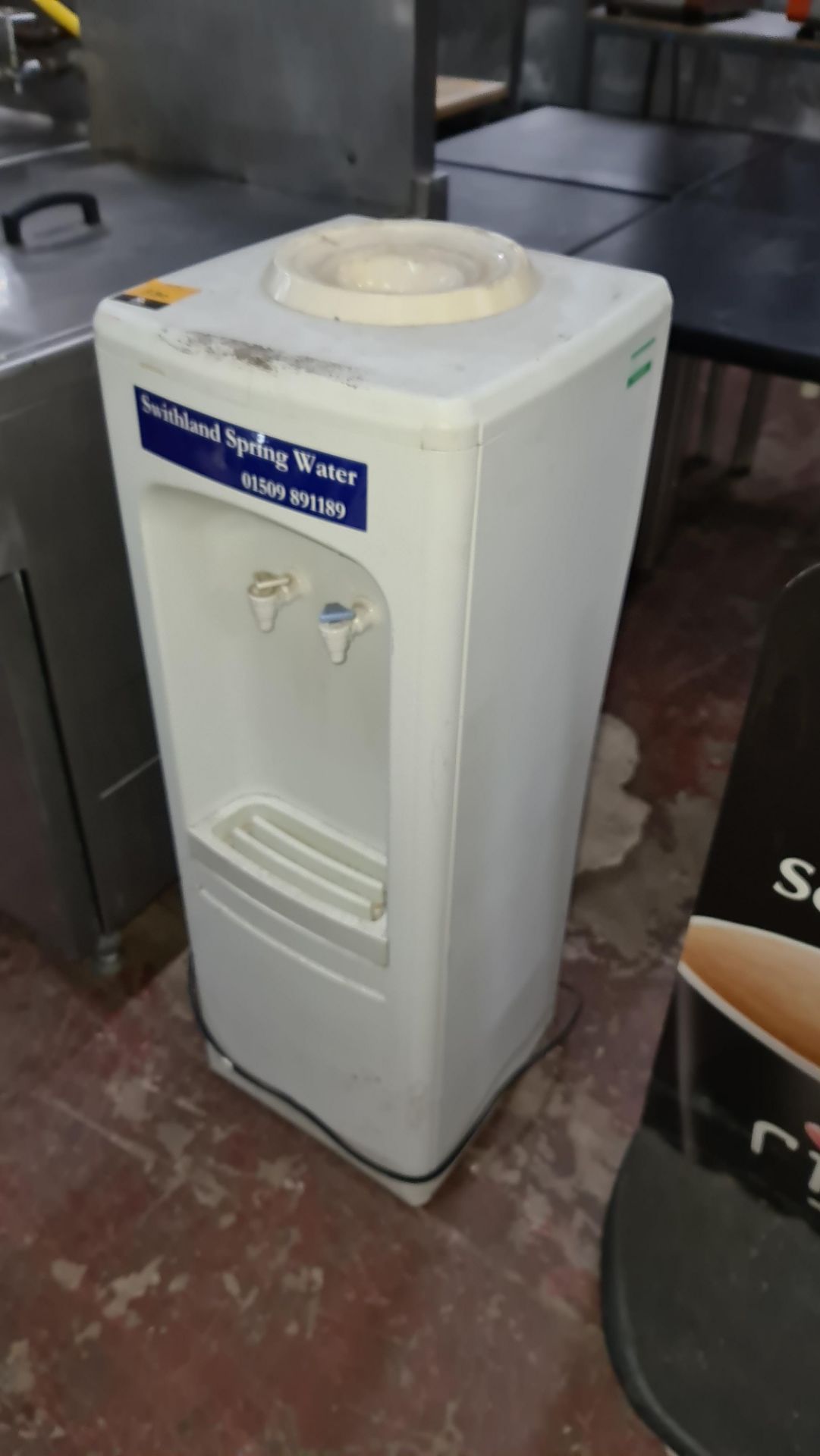 Water cooler - Image 2 of 5