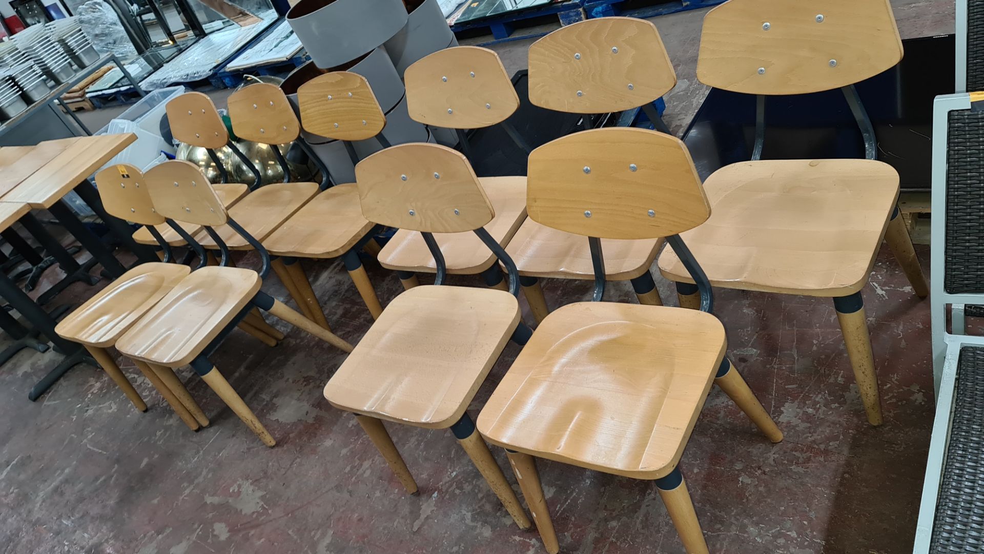 10 off matching metal & wooden chairs - Image 6 of 6