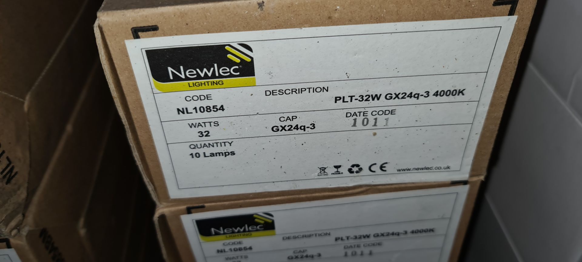 130 off Newlec 32W bulbs, PLT-32W GX24q-3 4000K - Image 4 of 5