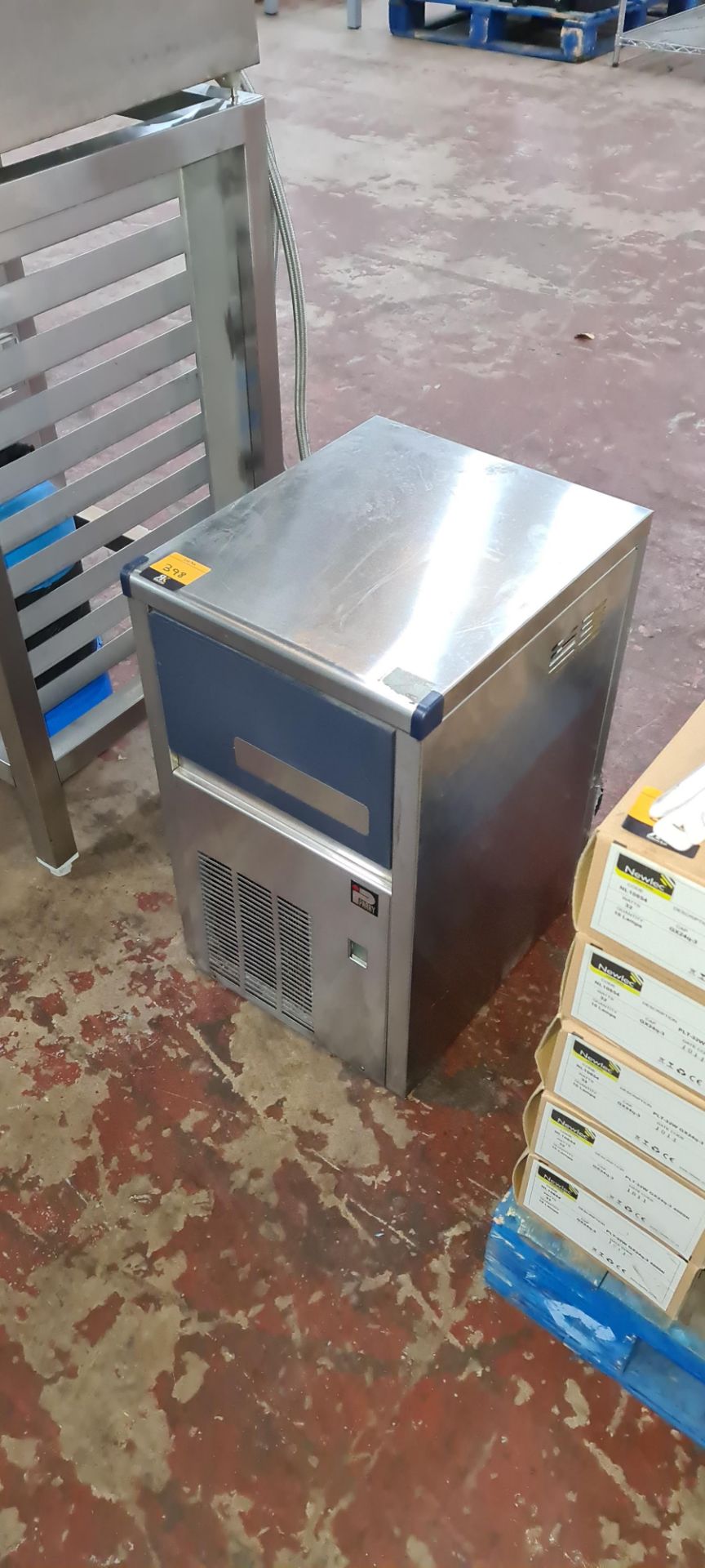 Parry model PIM20 stainless steel compact ice maker