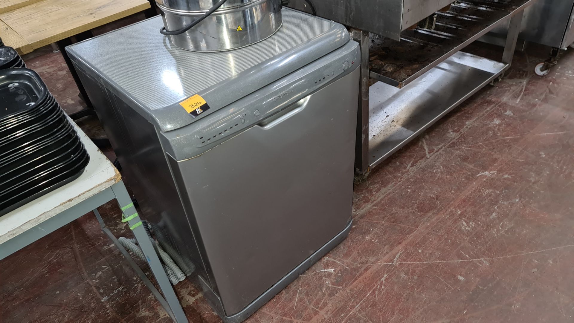 Hotpoint silver grey dishwasher