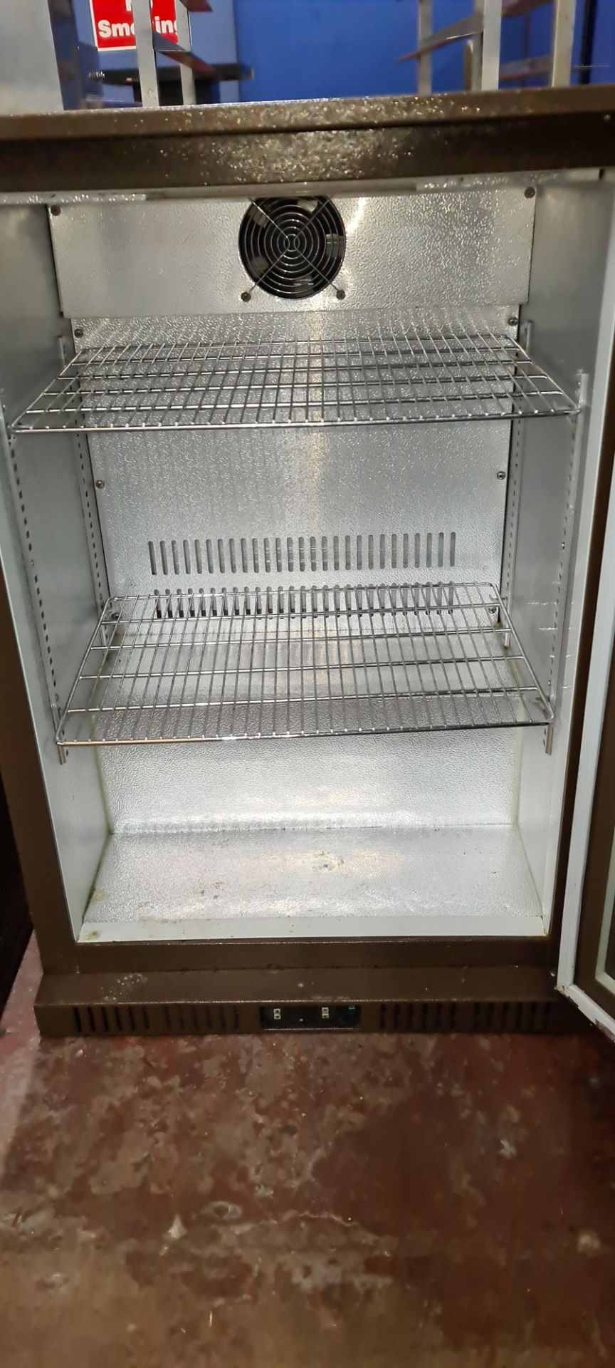 Capital brown single clear door back bar/bottle fridge - Image 4 of 4