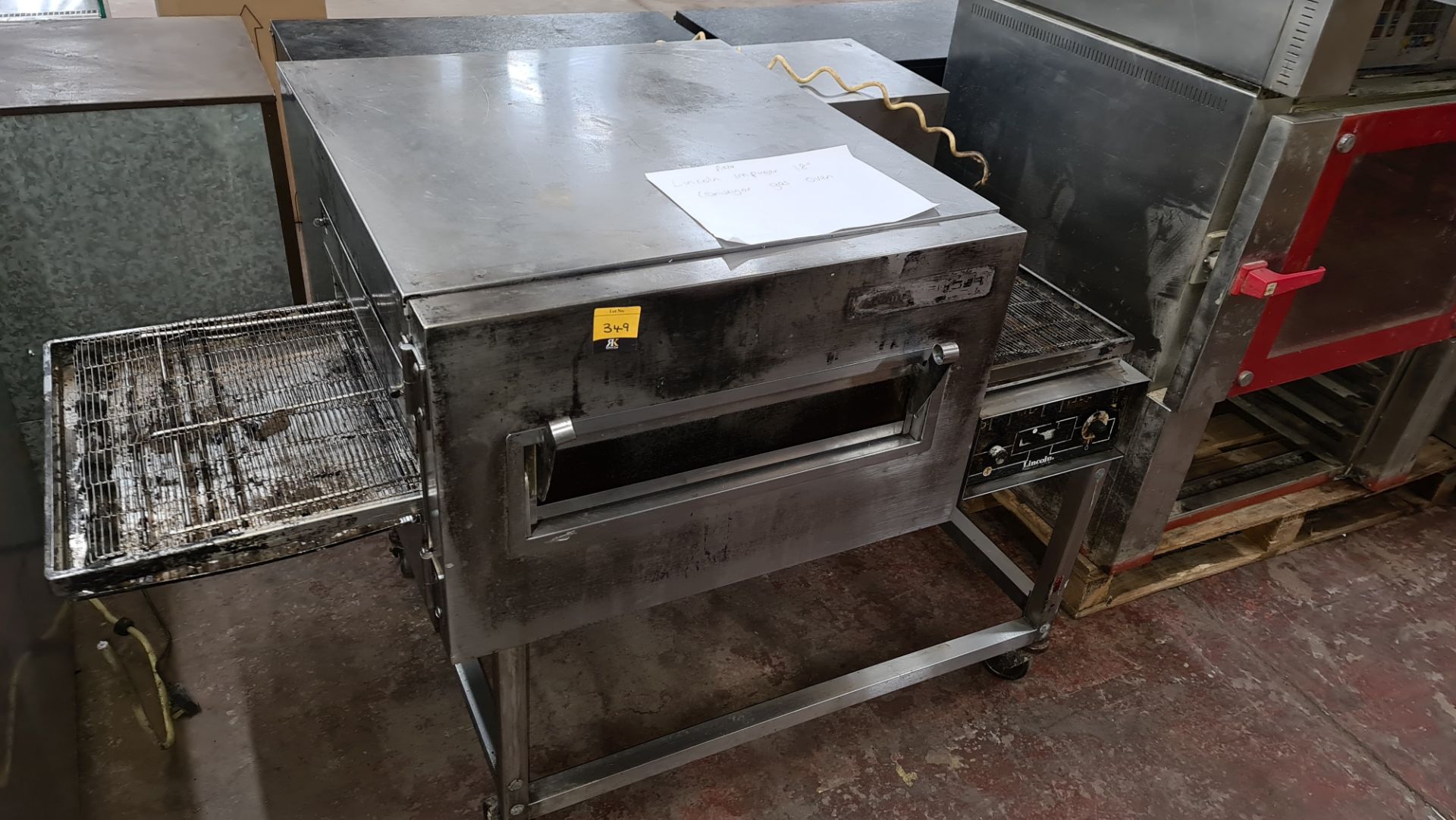 Lincoln Impinger 18" conveyor gas pizza oven