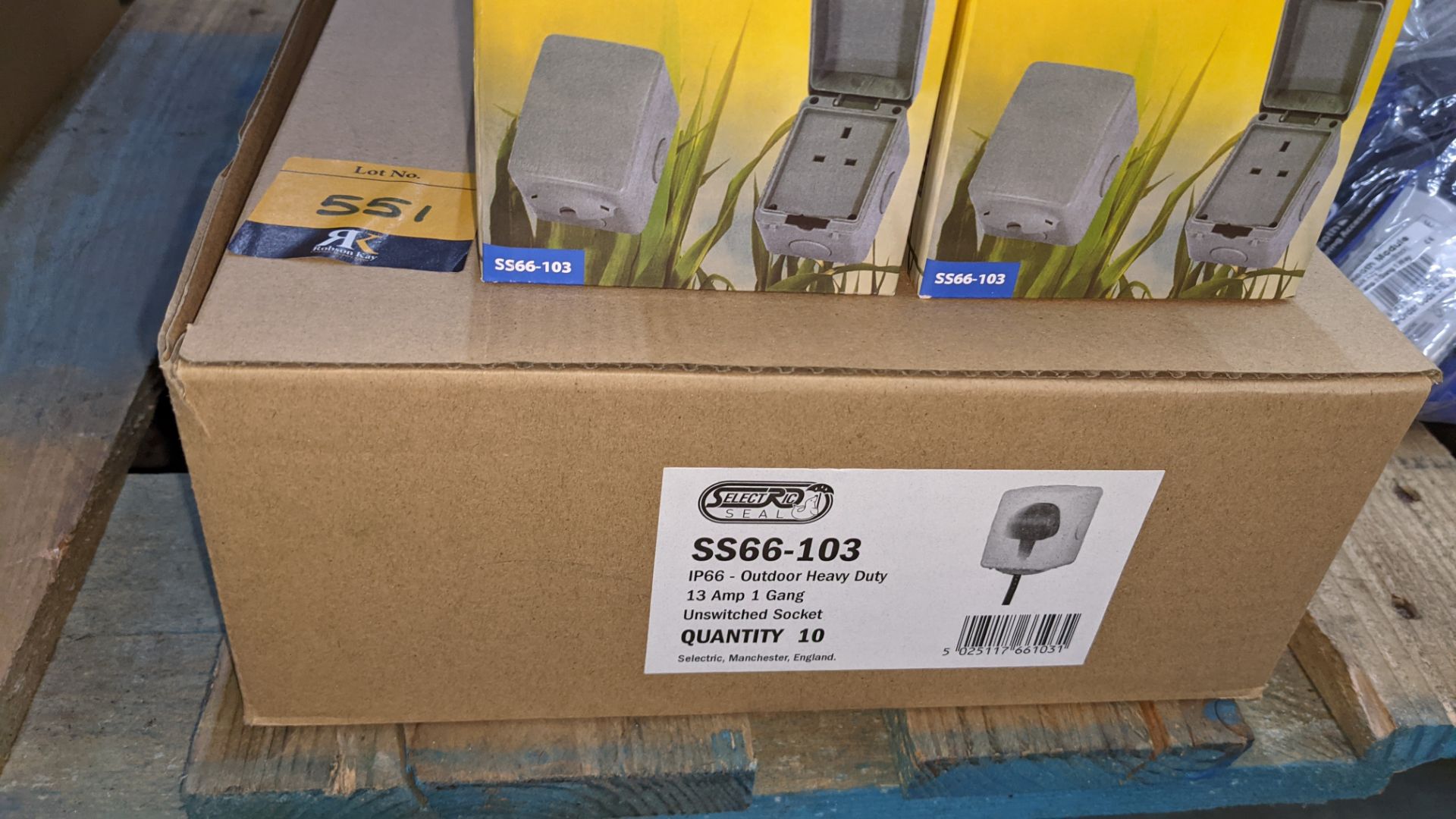 21 off IP66 outdoor heavy duty 13 amp 1 gang unswitched sockets - Image 3 of 6