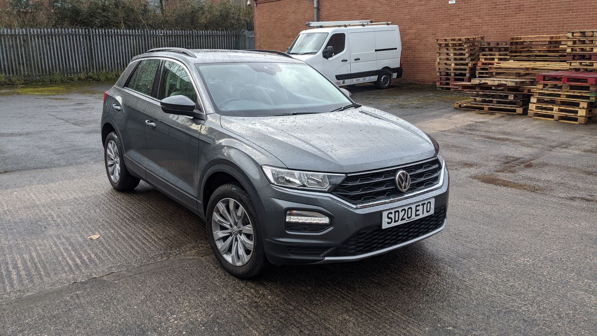 2020 Volkswagen T-ROC SE TDi, Leather, High Spec, 3,639 miles, NO RESERVE - Image 3 of 105